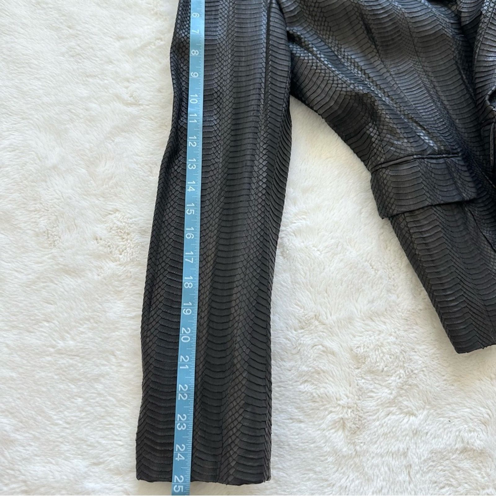 Brioni NWT! Brioni women snake skin leather blazer size 12 US 6500$ Size XL / US 12-14 / IT 48-50 - 14 Thumbnail