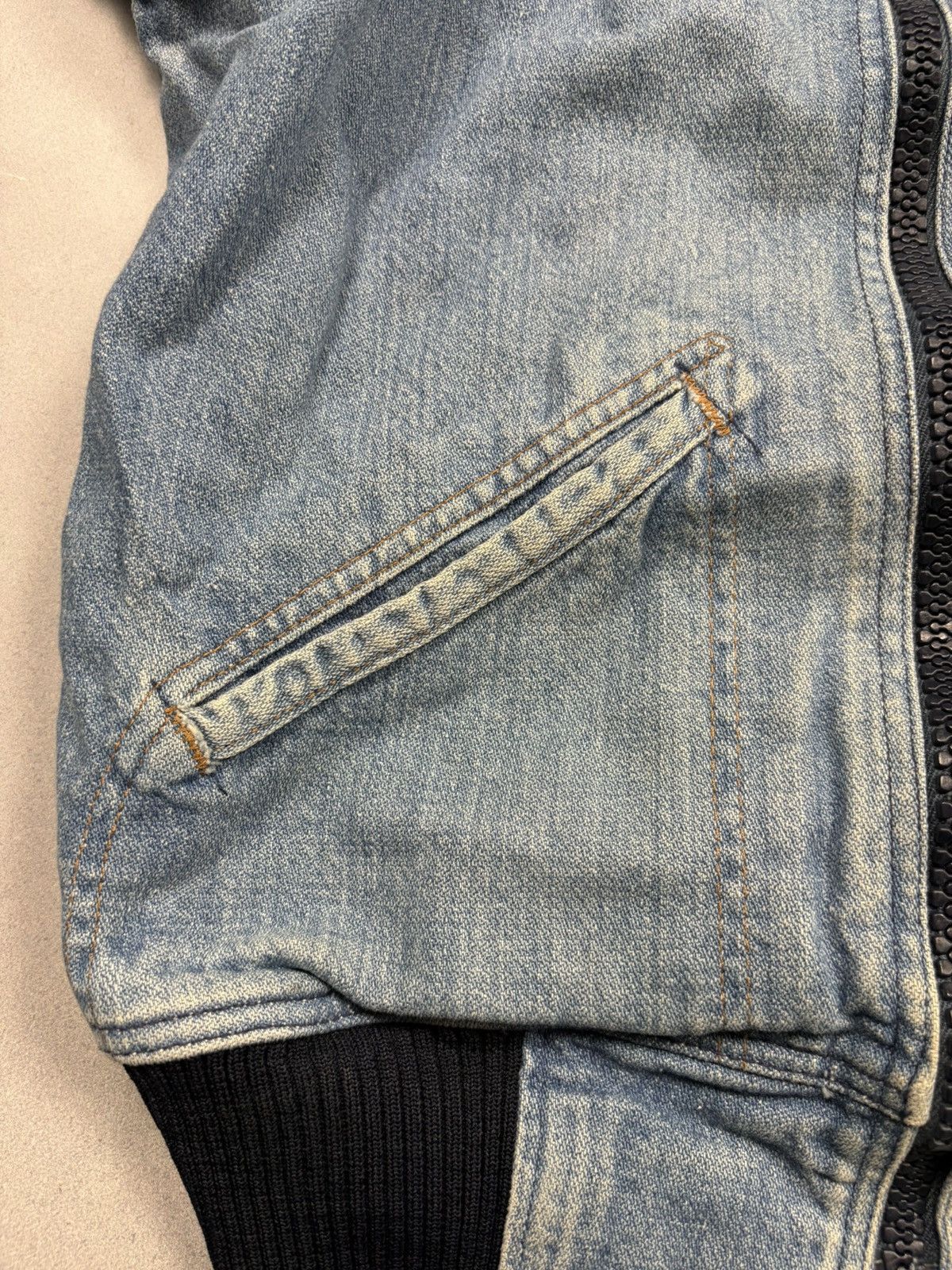 Wrangler Vintage Wrangler Zip Up Denim Trucker Jacket 80s Rare Faded Size XS / US 0-2 / IT 36-38 - 19 Thumbnail