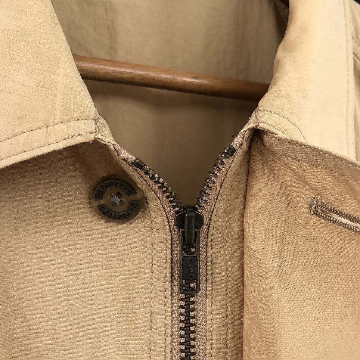 Burberry Vintage Burberrys Embroidered Logo Light Zipper Jacket Size US M / EU 48-50 / 2 - 20 Thumbnail