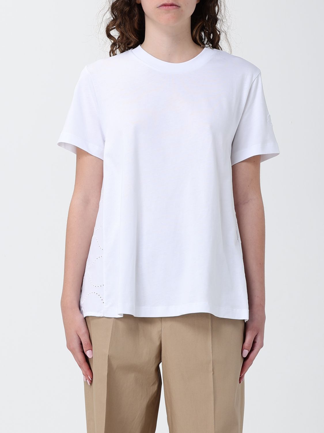 Moncler Moncler T-Shirt Woman White Size L / US 10 / IT 46 - 1 Preview