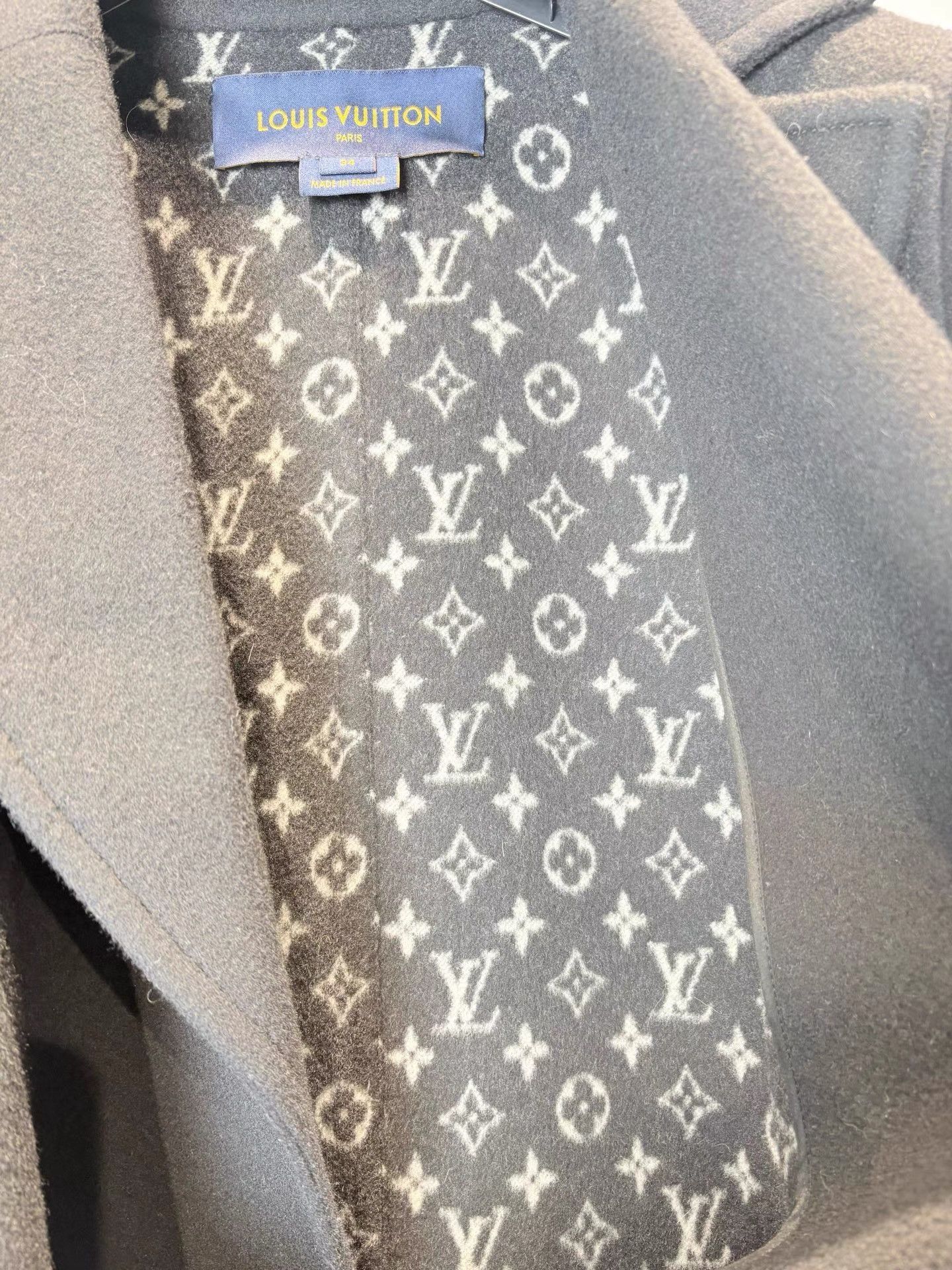 Louis Vuitton LV Louis Vuitton Black Lining Monogram Wool Coat K36 Size XXS / US 00 / IT 34 - 5 Thumbnail
