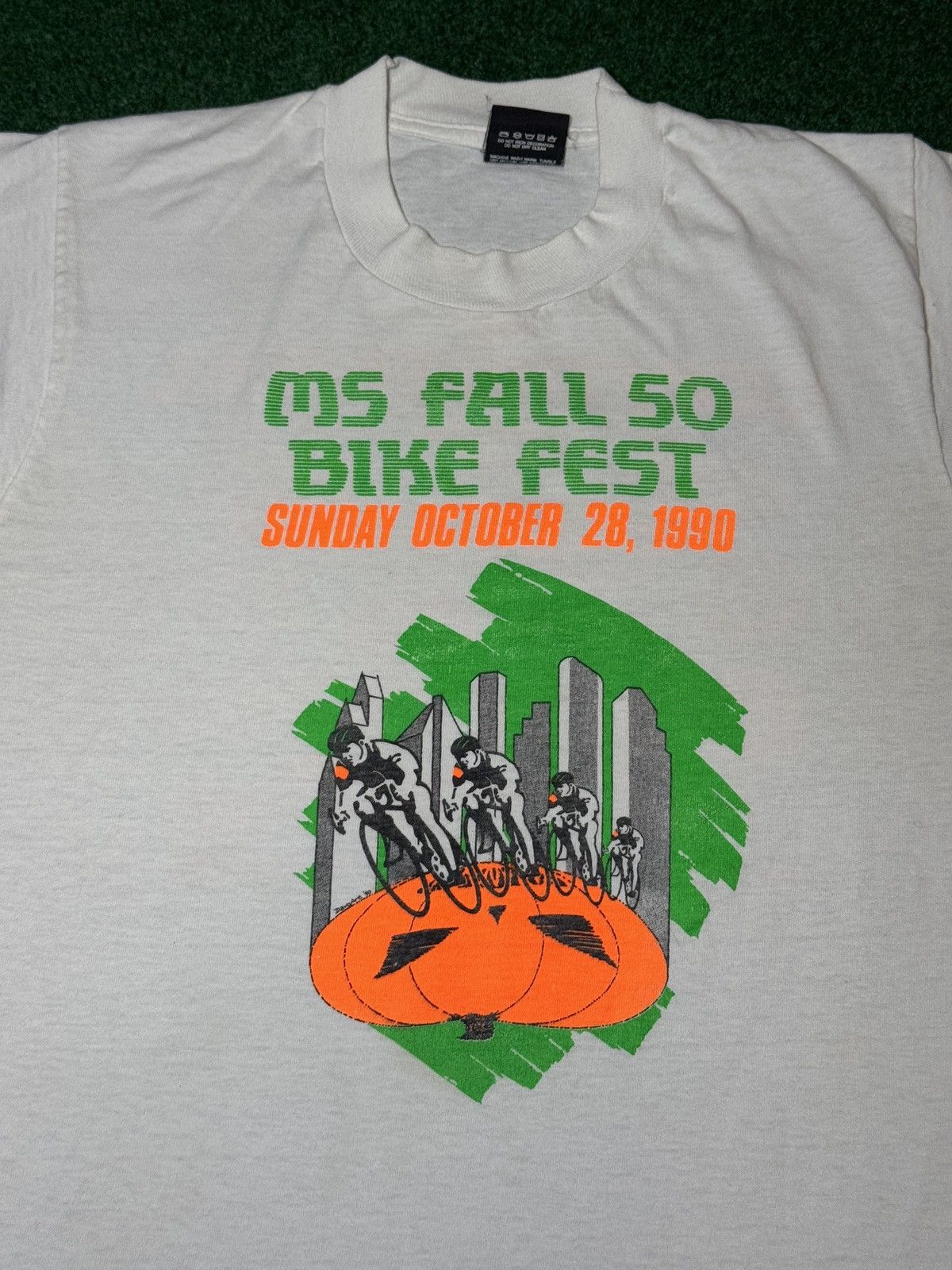 Vintage Vintage 90s Bike Fest October Pumpkin Jack O Latern T Shirt Size US M / EU 48-50 / 2 - 2 Thumbnail