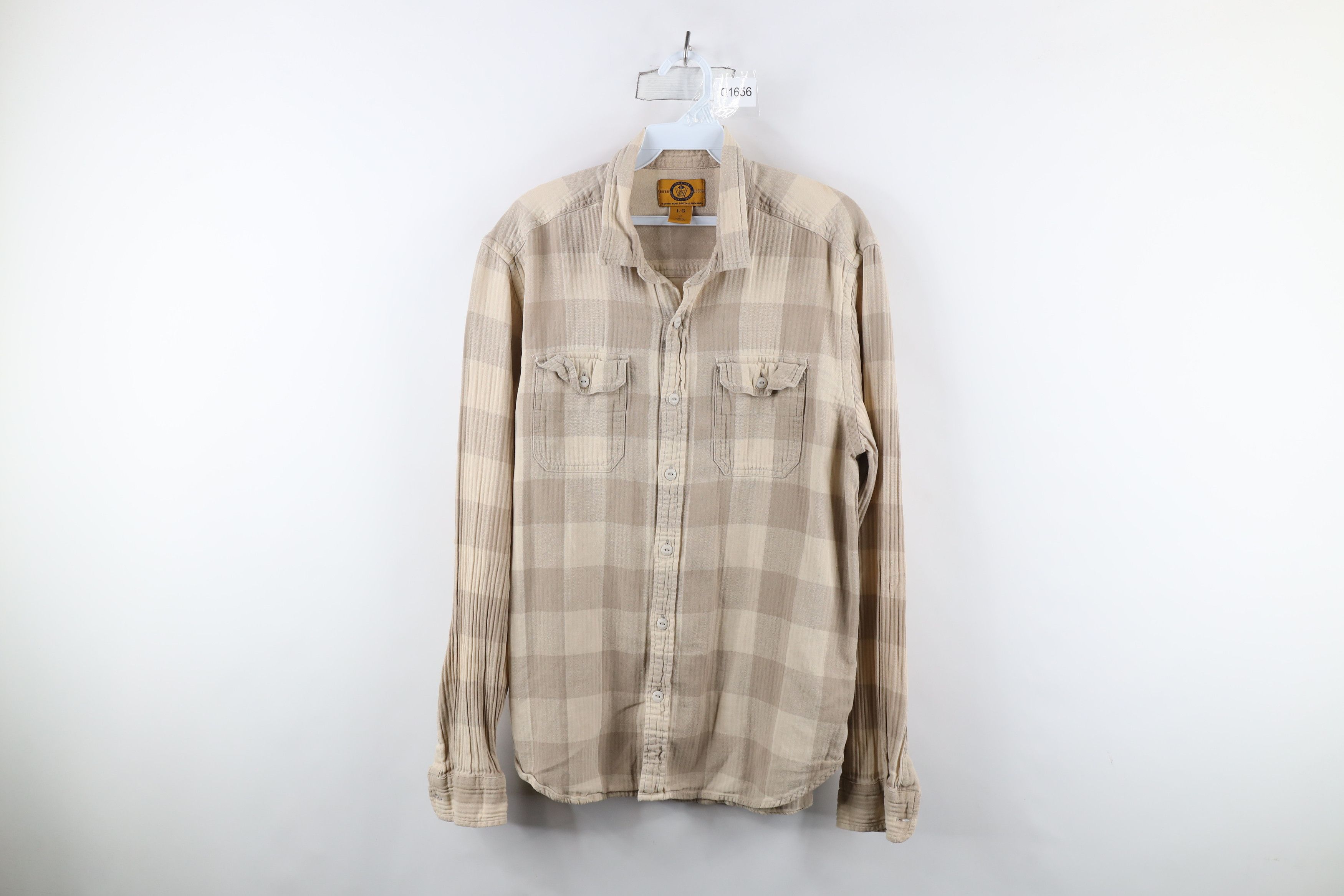 Vintage Vintage 90s Streetwear Flannel Collared Button Shirt Beige Size US L / EU 52-54 / 3 - 1 Thumbnail