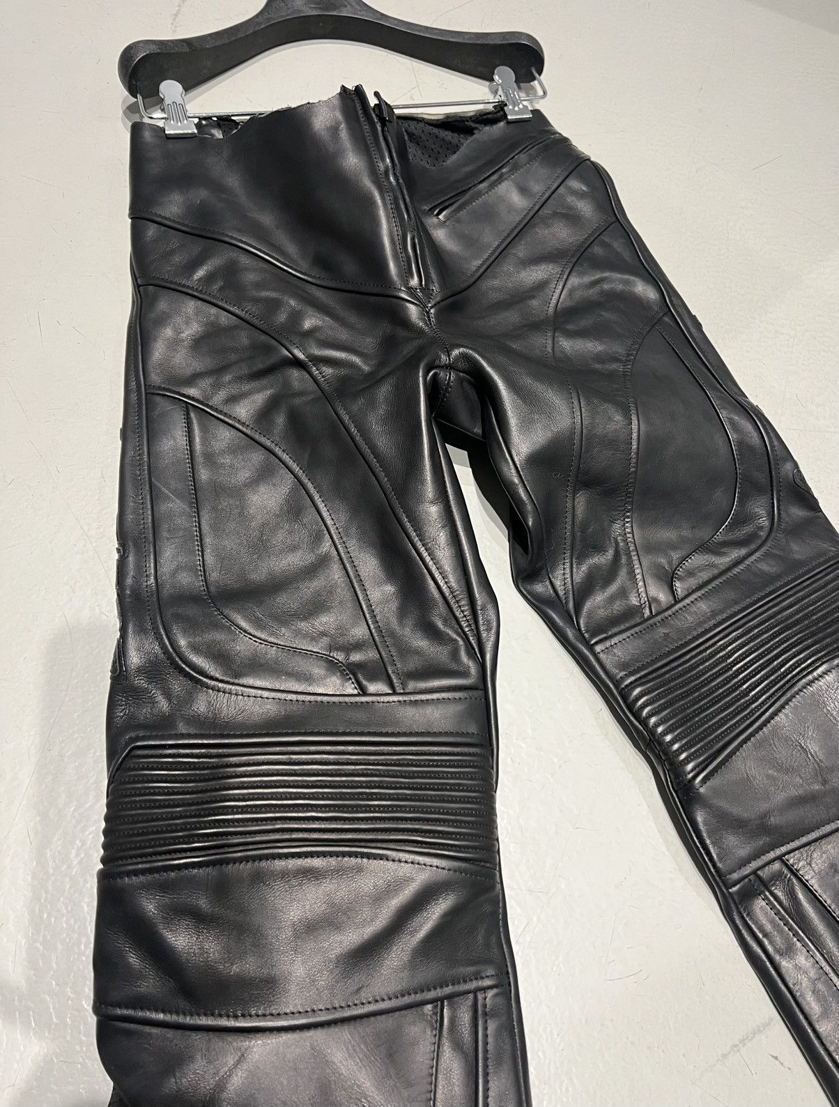 Balenciaga Black Low Waist Biker Leather Pants Size 28" / US 6 / IT 42 - 4 Thumbnail