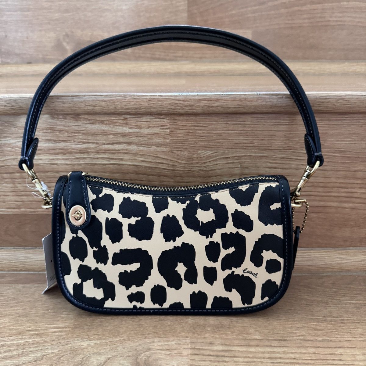 image of Coach Swinger 20 Shoulder Bag With Leopard Print Cm513 in Brown, Women's