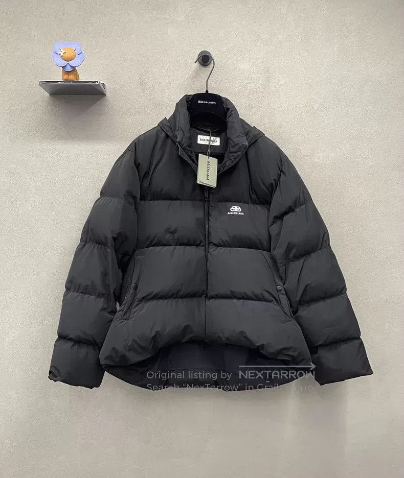 Balenciaga Balenciaga Black Puffer Jacket Size XS / US 0-2 / IT 36-38 - 1 Thumbnail