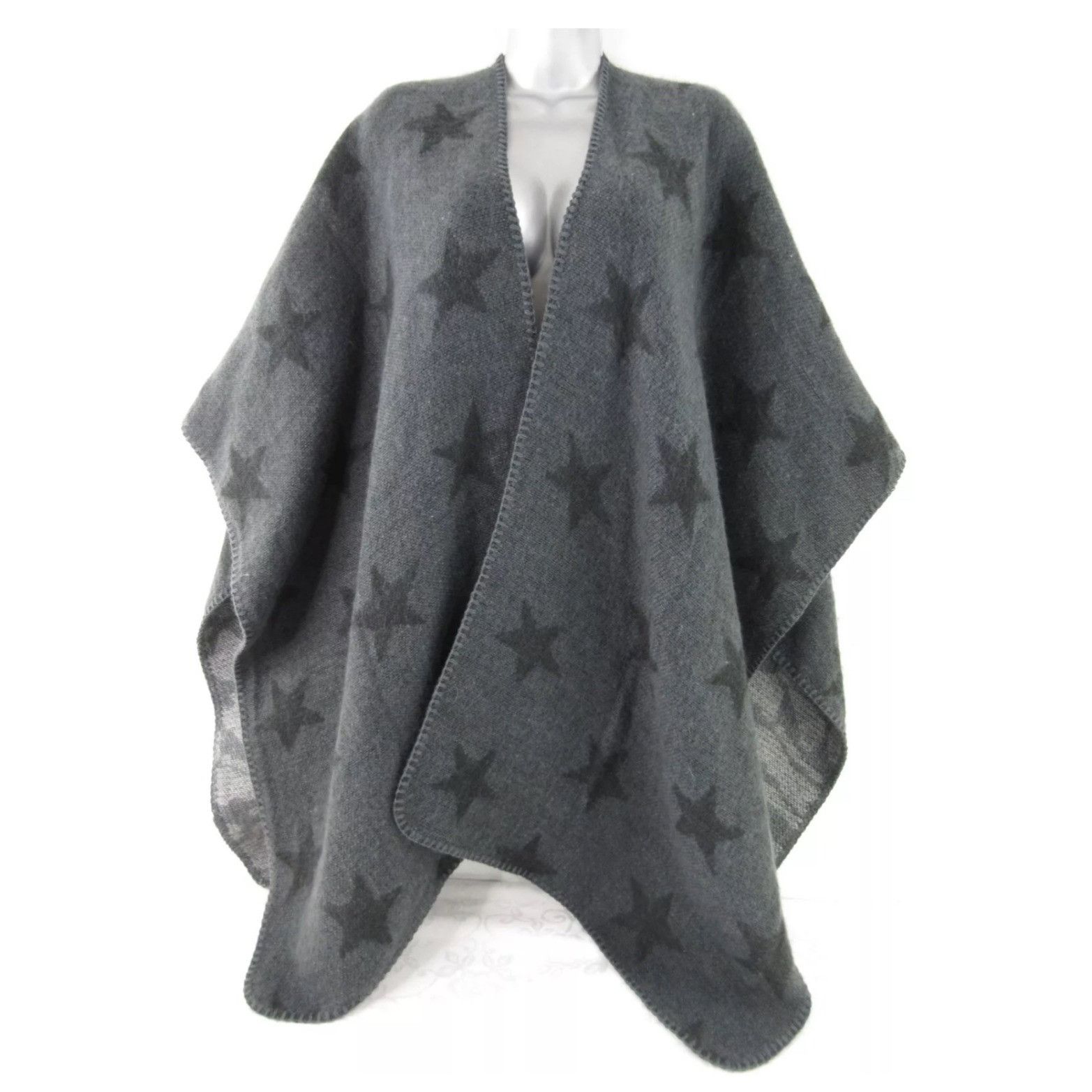 Woolrich Woolen Mills Woolrich Charcoal Star Patterned Reversible Wool Blend Ponch Size ONE SIZE - 1 Thumbnail