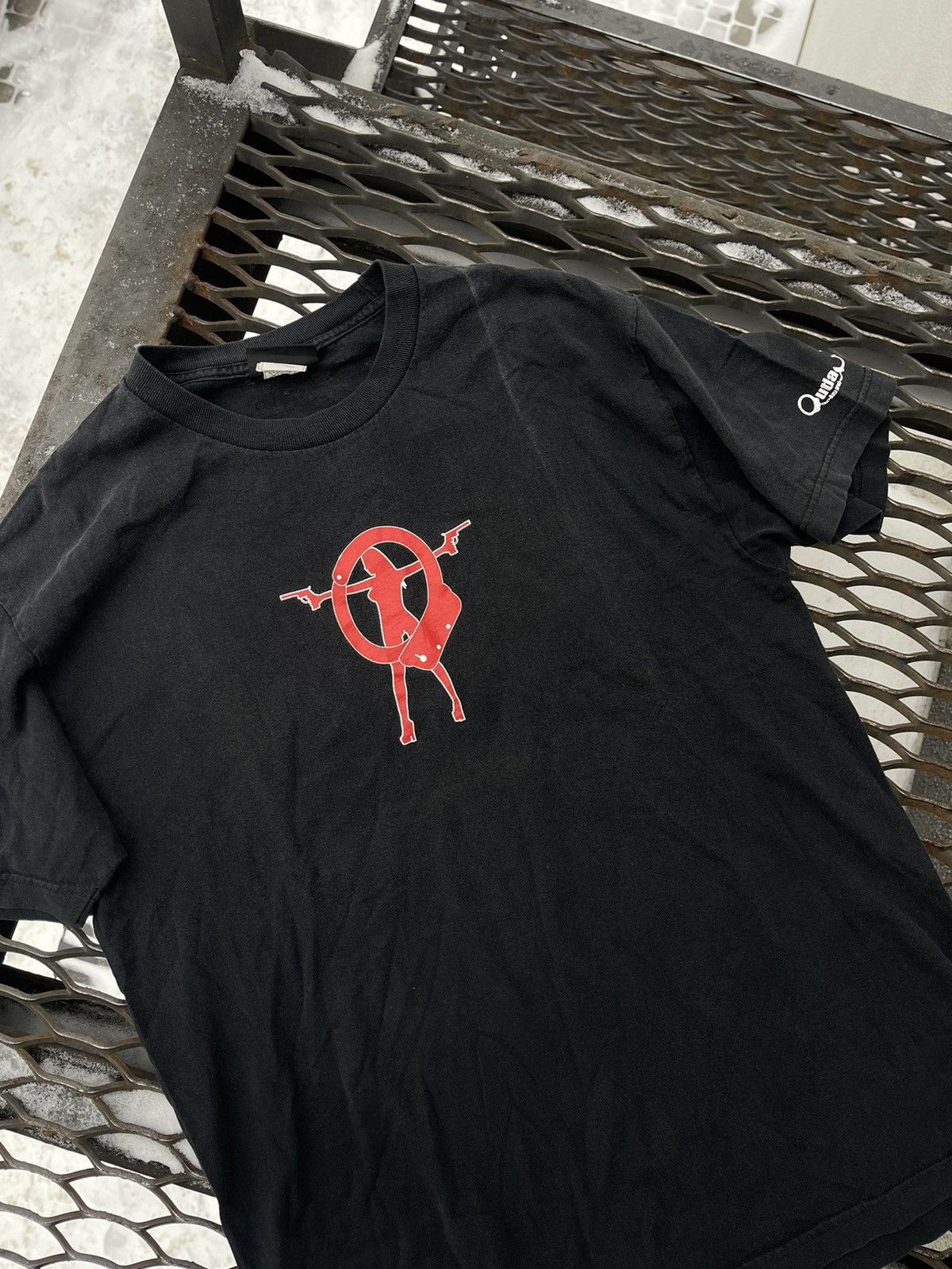 Other Y2K Outlaw vintage naked girls gun can’t stop vintage tee Size US L / EU 52-54 / 3 - 4 Thumbnail