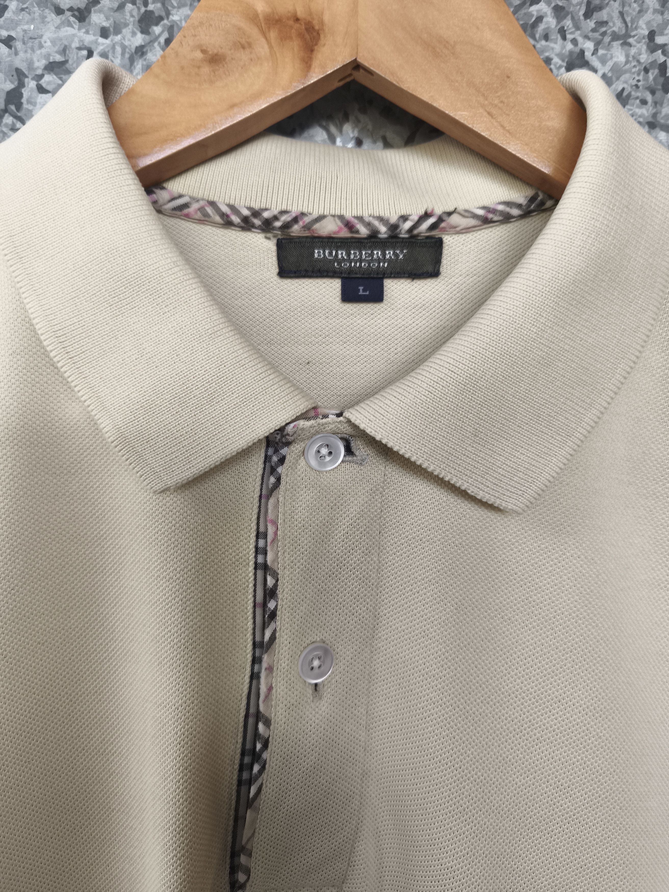 Burberry Vintage Burberry polo long sleeve Size US M / EU 48-50 / 2 - 5 Thumbnail