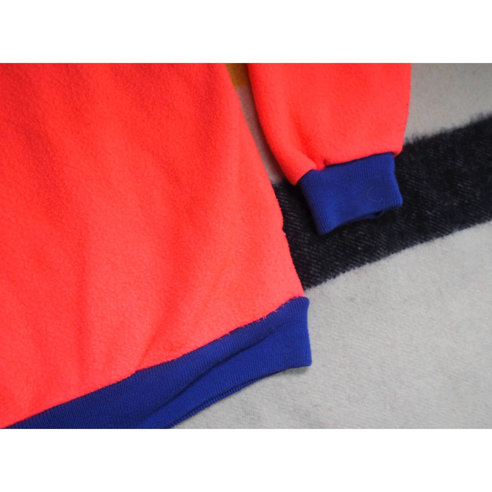Pinko VINTAGE White Sierra Outdoor Hoodie or Jacket? No—keep: Fleece Jacket, White Sierra, Vintage 80s 90s, Pink, White Sierra, L Size US L / EU 52-54 / 3 - 6 Thumbnail