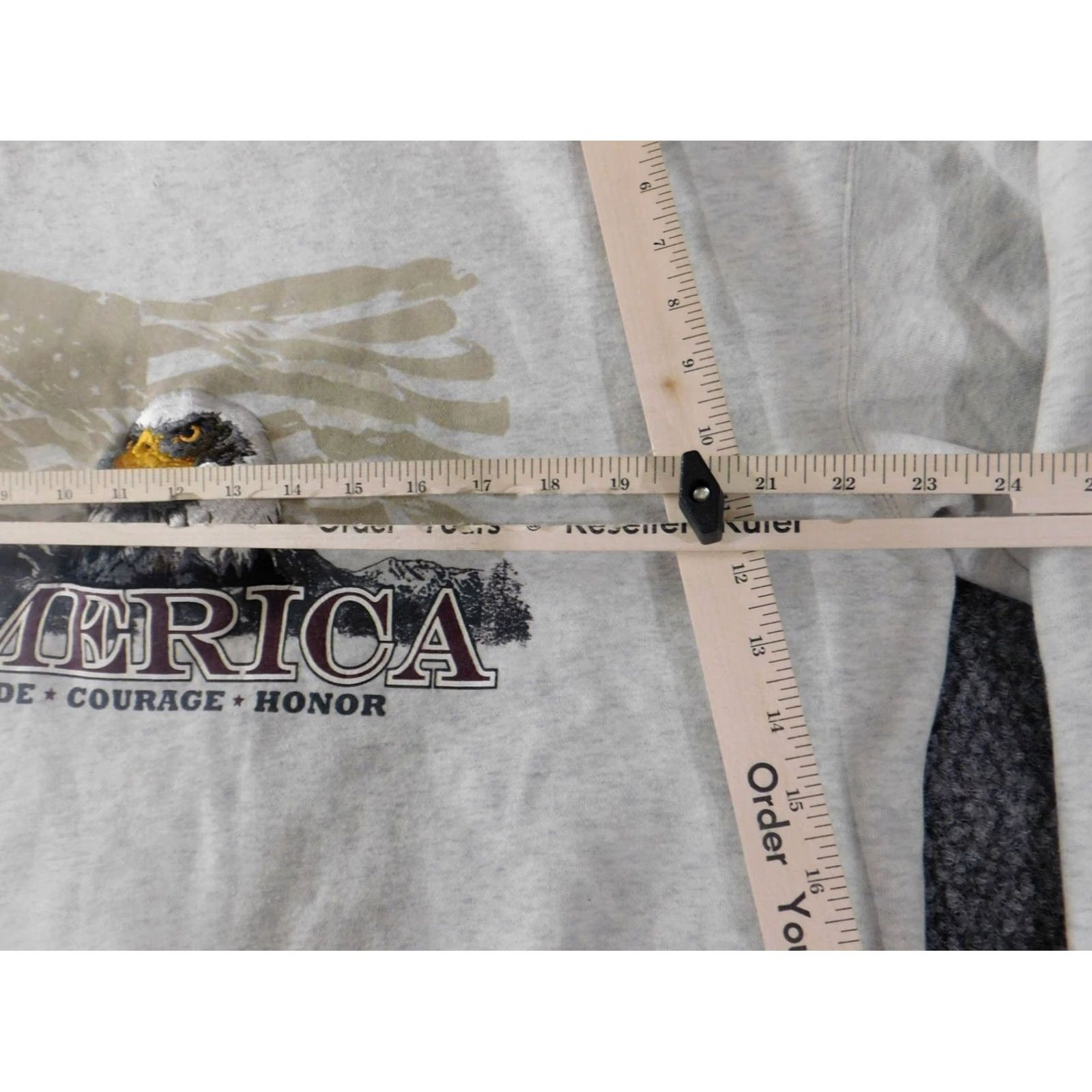 Croft & Barrow Croft & Barrow Men Sweater M Beige Eagle Graphic Pullover Crewneck Size US M / EU 48-50 / 2 - 5 Thumbnail