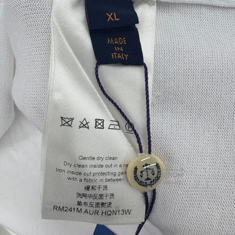 Louis Vuitton Louis Vuitton Snow Logo Knit Short Sleeve. Size US XXL / EU 58 / 5 - 7 Thumbnail