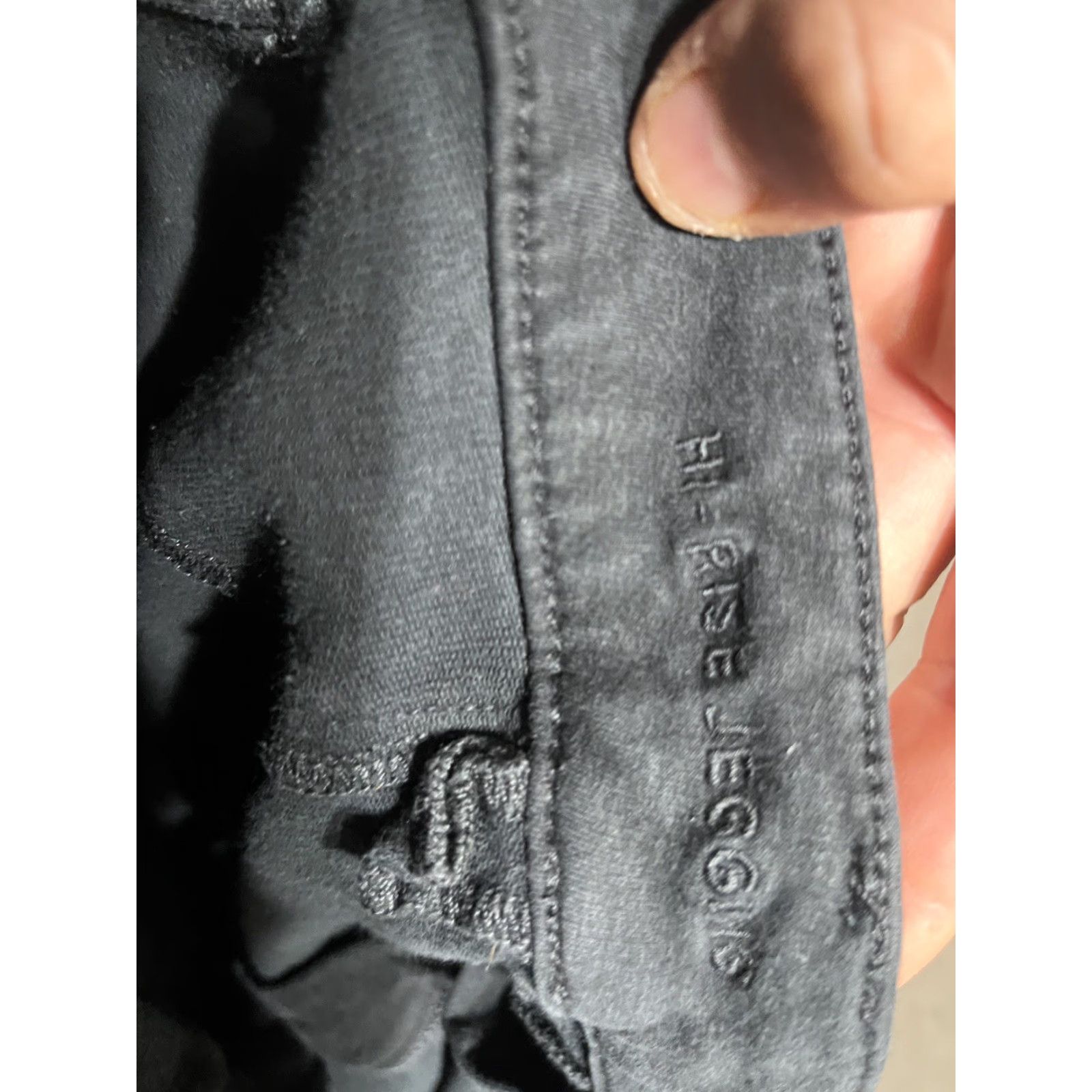 American Eagle Outfitters American Eagle Black Super Stretch Hi-Rise Jegging Pants 20 Reg Distresse Plus Size 42" / US 20 - 6 Thumbnail