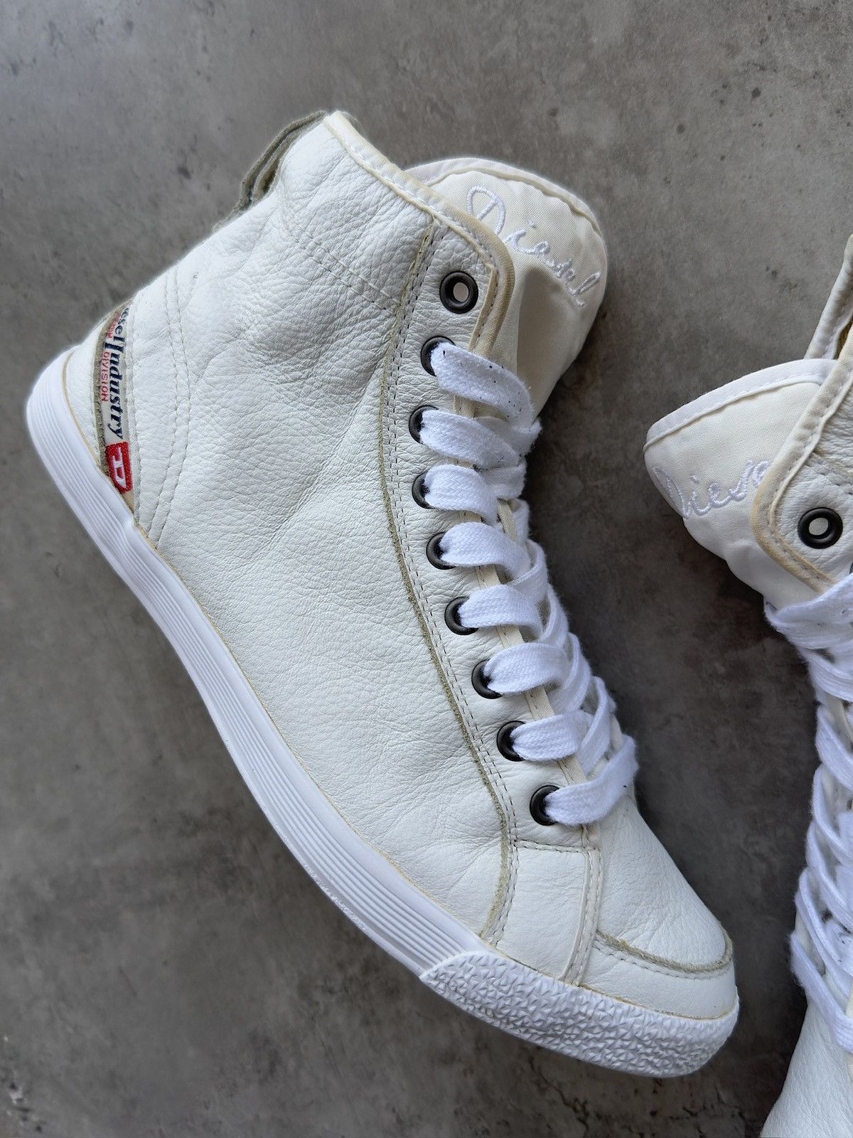 Diesel Vintage Y2K Diesel High Top Leather Sneakers Size US 7 / IT 37 - 2 Thumbnail