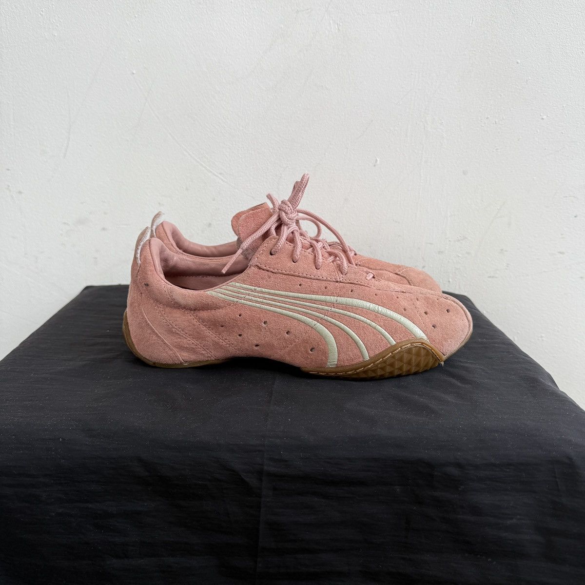 Puma Vintage Y2K Puma Japan Monstro Low Sneakers Size US 7 / IT 37 - 1 Thumbnail