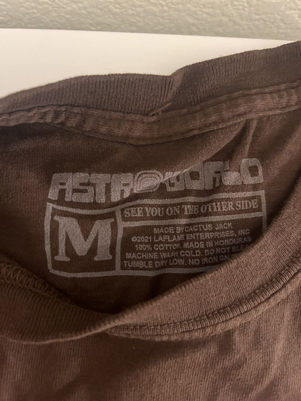 Travis Scott Travis Scott Astroworld Hand T-Shirt (M) Size US M / EU 48-50 / 2 - 2 Thumbnail