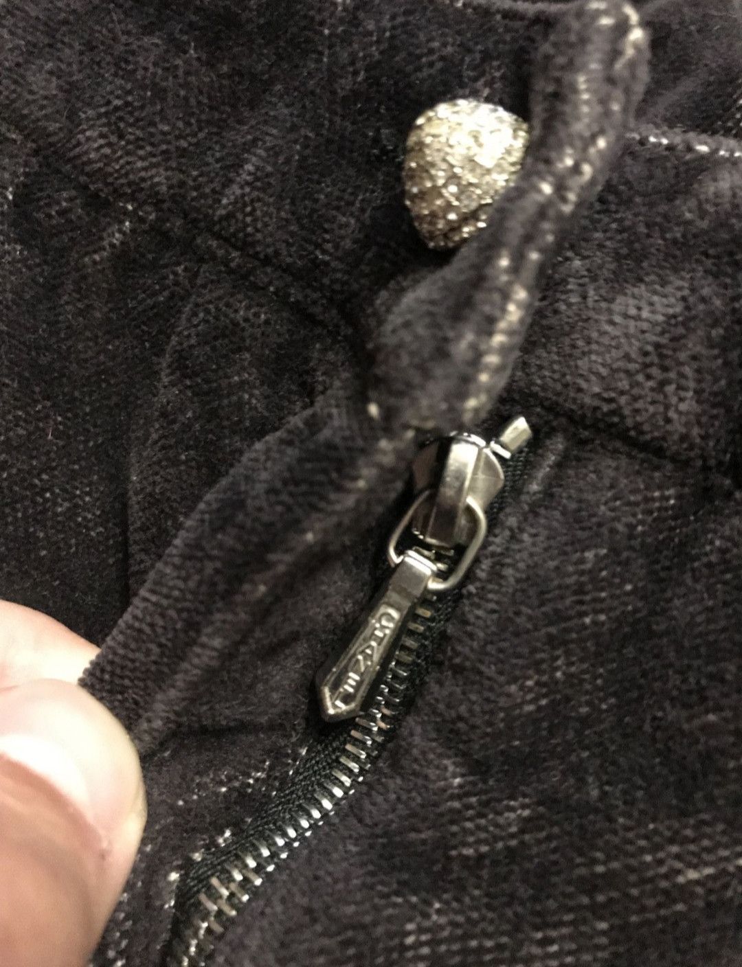 Chanel Vintage Chanel Velvet Runway Pants Size 26" / US 2 / IT 38 - 6 Thumbnail
