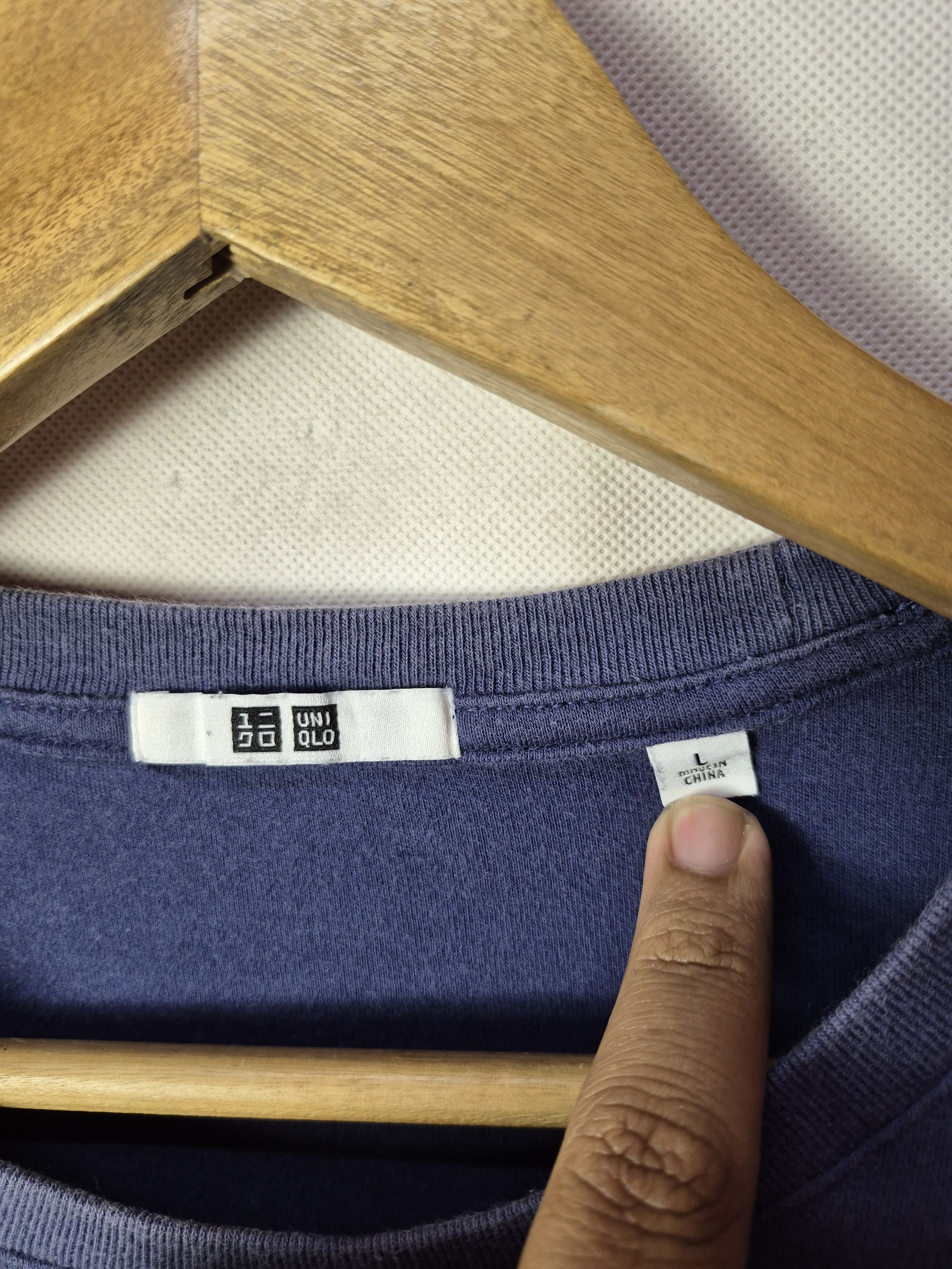 Japanese Brand × Uniqlo 🔥Uniqlo Navy Blue Longsleeves Tee Size US L / EU 52-54 / 3 - 5 Thumbnail