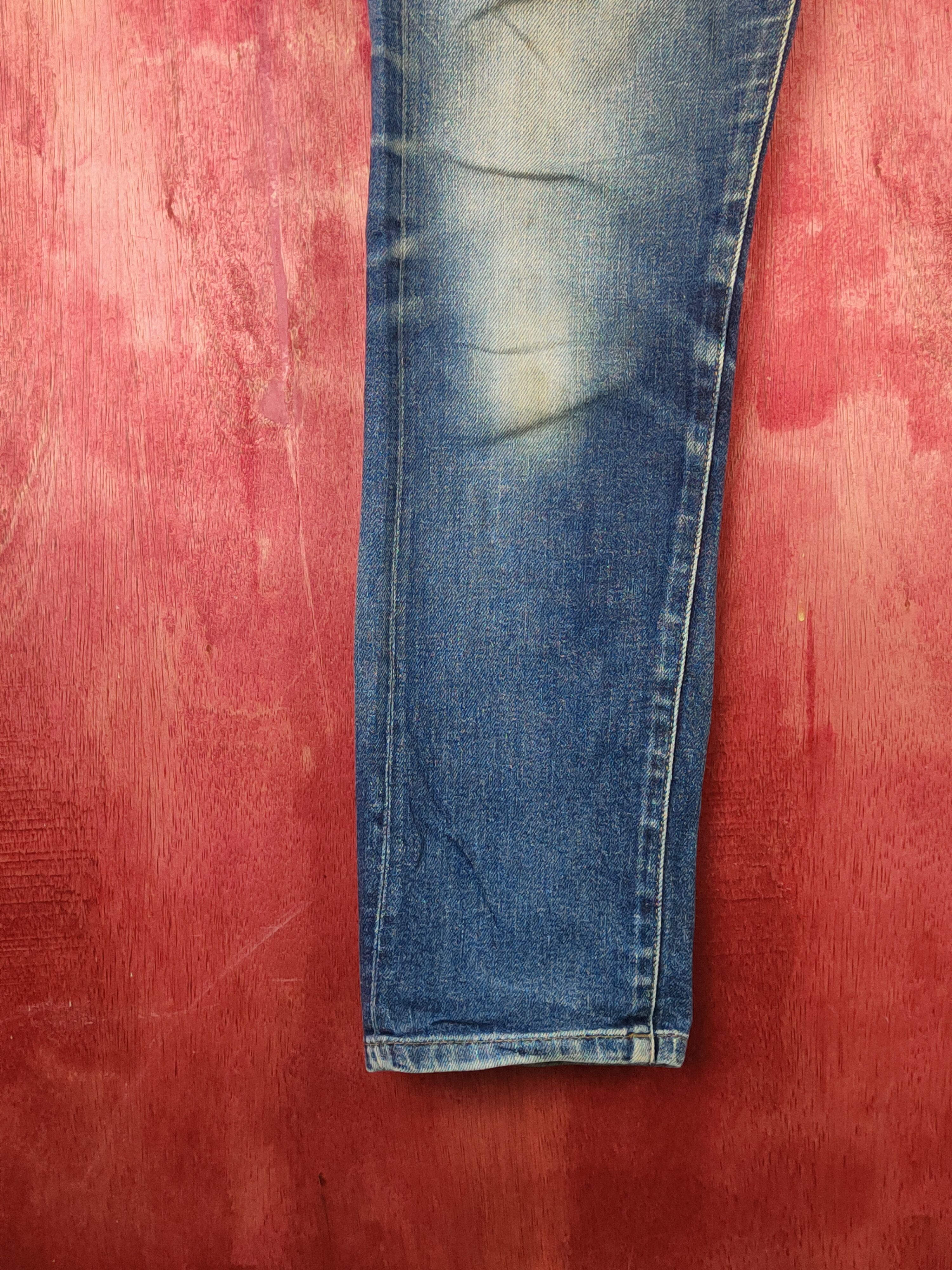 Japanese Brand Uniqlo Dark Blue Distressed Ripped Jeans #S1776 Size US 32 / EU 48 - 4 Thumbnail