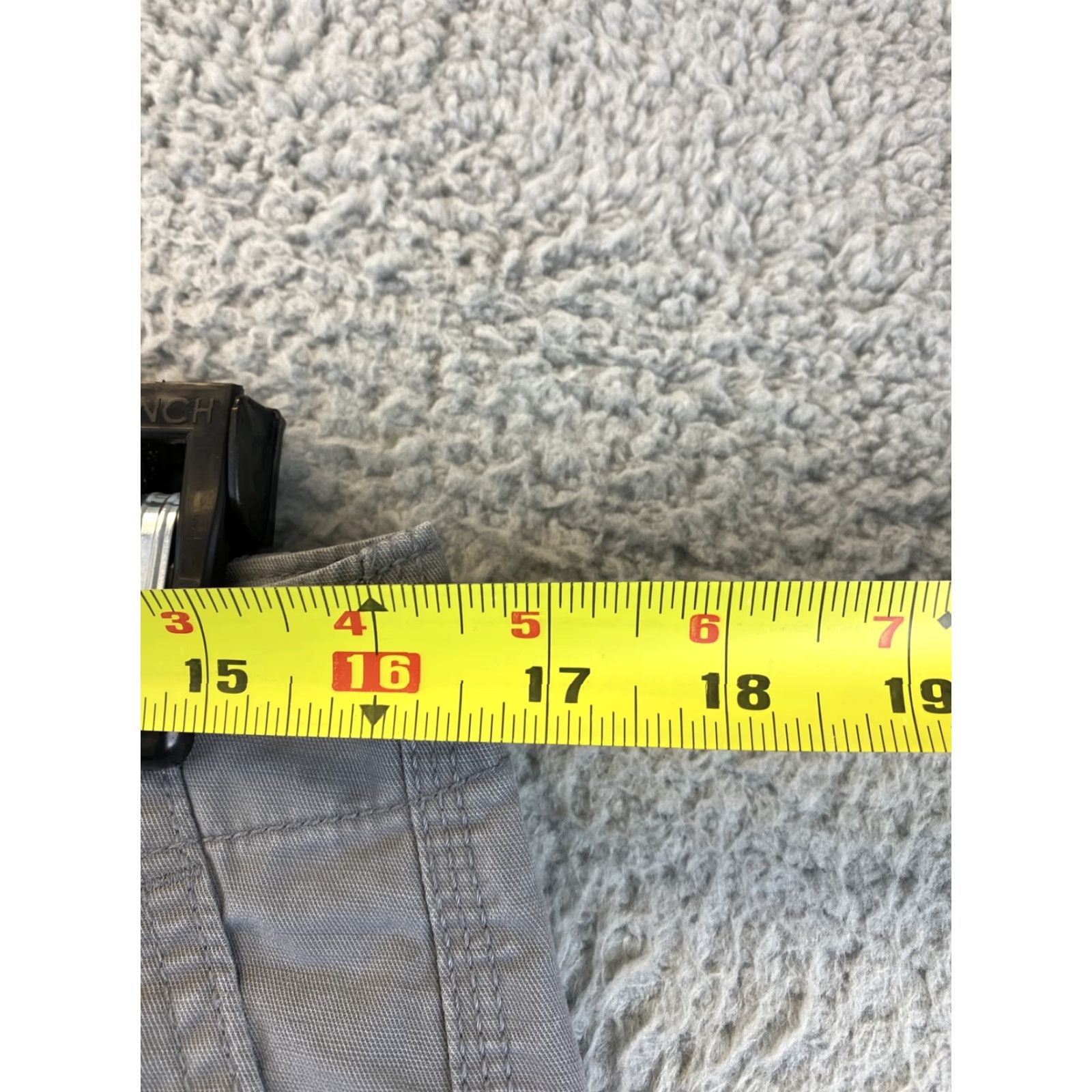 Gap Gap Womens Mid-Rise Girlfriend Fit Chino Shorts Gray Cotton Size 10 Size 32" / US 10 / IT 46 - 6 Thumbnail