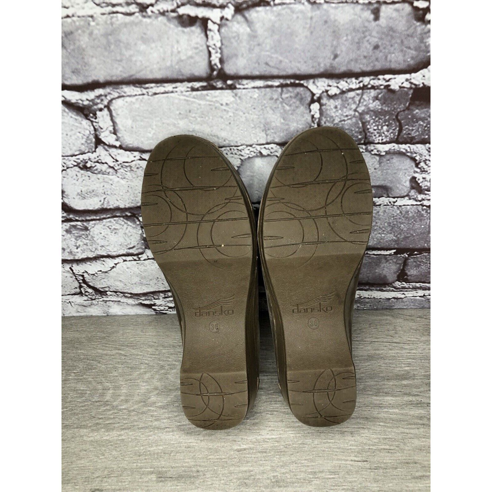 Other Dansko Brown Leather Round Toe Mule Pumps Heel Clogs Shoes Size US 6 / IT 36 - 8 Thumbnail