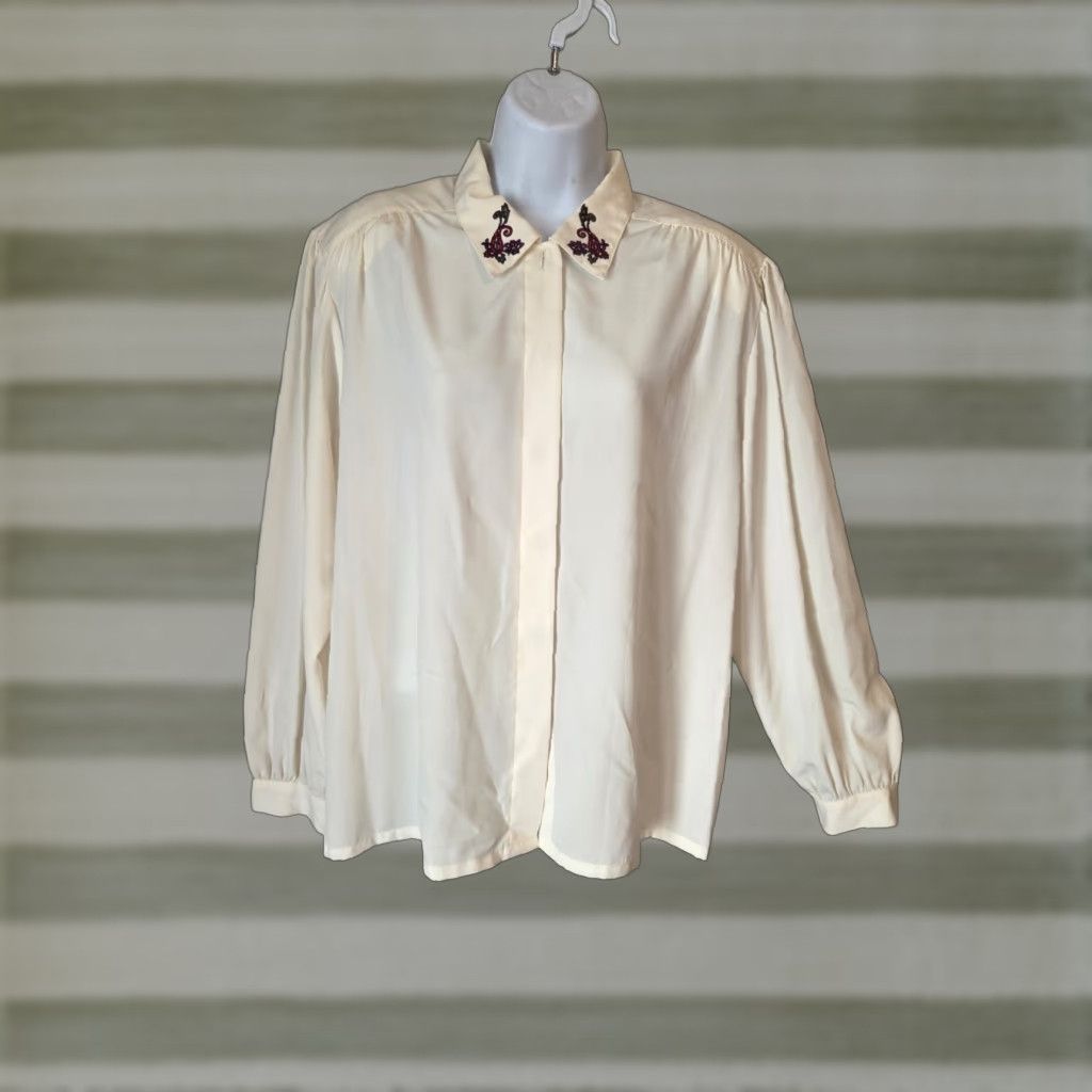 Vintage VINTAGE Koret Shirt 90s White Floral Paisley Embroidered Collar Top 12 Womens Size XL / US 12-14 / IT 48-50 - 1 Thumbnail