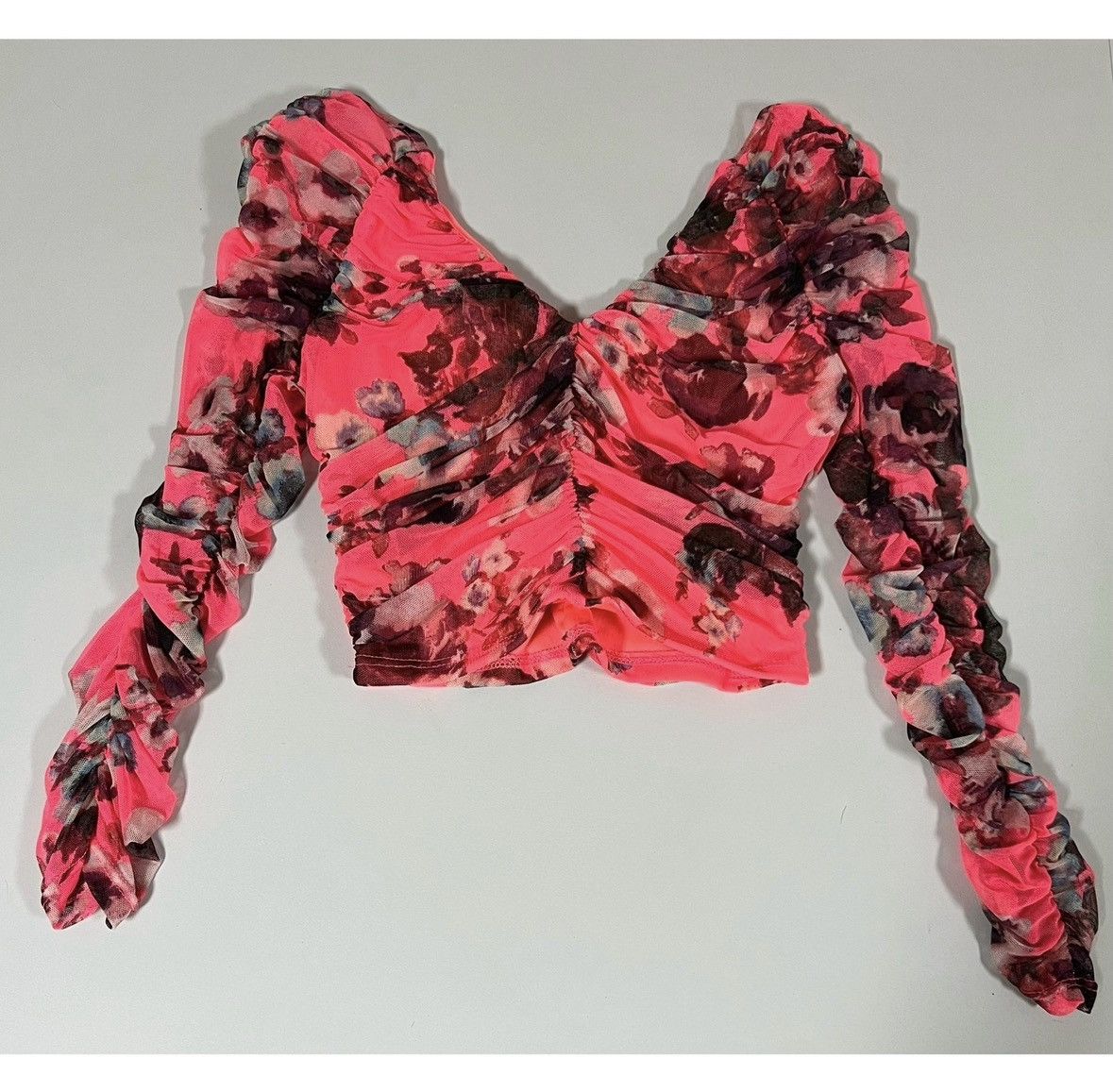 Nordstrom Hot Pink Floral Ruched V-Neck Shirt Crop Top Blouse XS 🌺✨ Size XS / US 0-2 / IT 36-38 - 4 Thumbnail