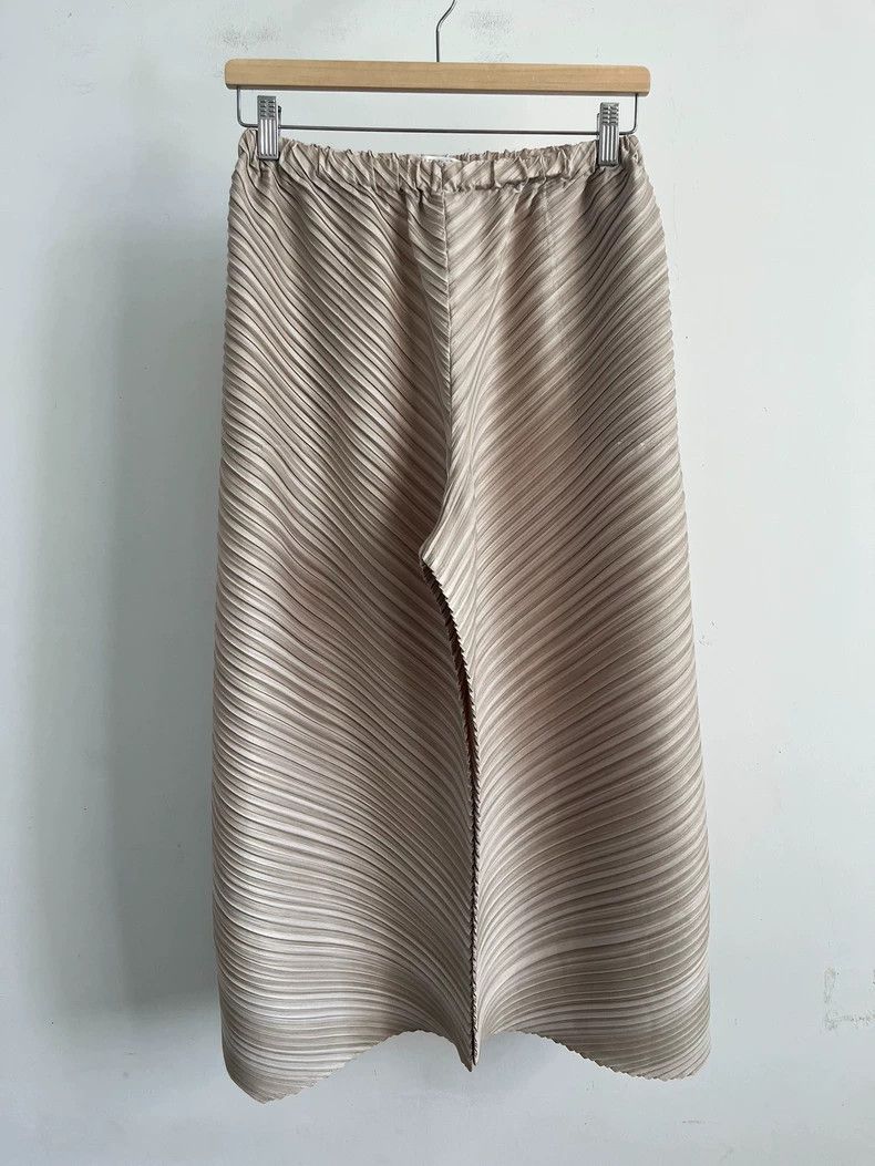 Issey Miyake issey miyake size:5 Pleated pants 2505-Nextarrow Size 42" / US 20 - 1 Thumbnail