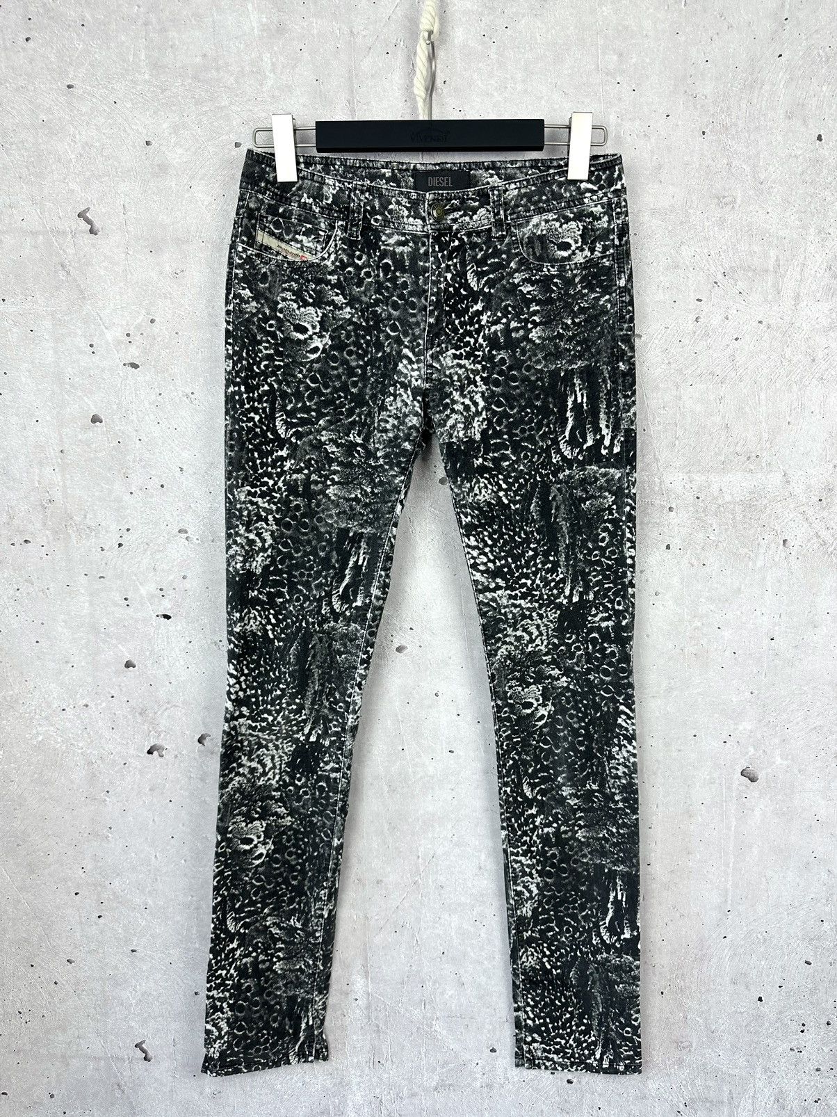 Diesel × Vintage Diesel Vintage Abstract Printed Jeans Pants Size 28" / US 6 / IT 42 - 1 Thumbnail