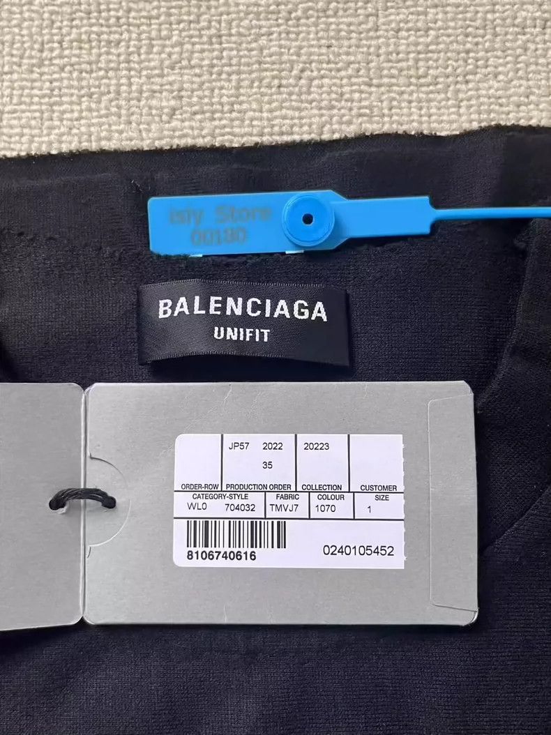 Balenciaga Balenciaga Solid Logo printed slouchy crewneck pullover T- Size US S / EU 44-46 / 1 - 4 Thumbnail