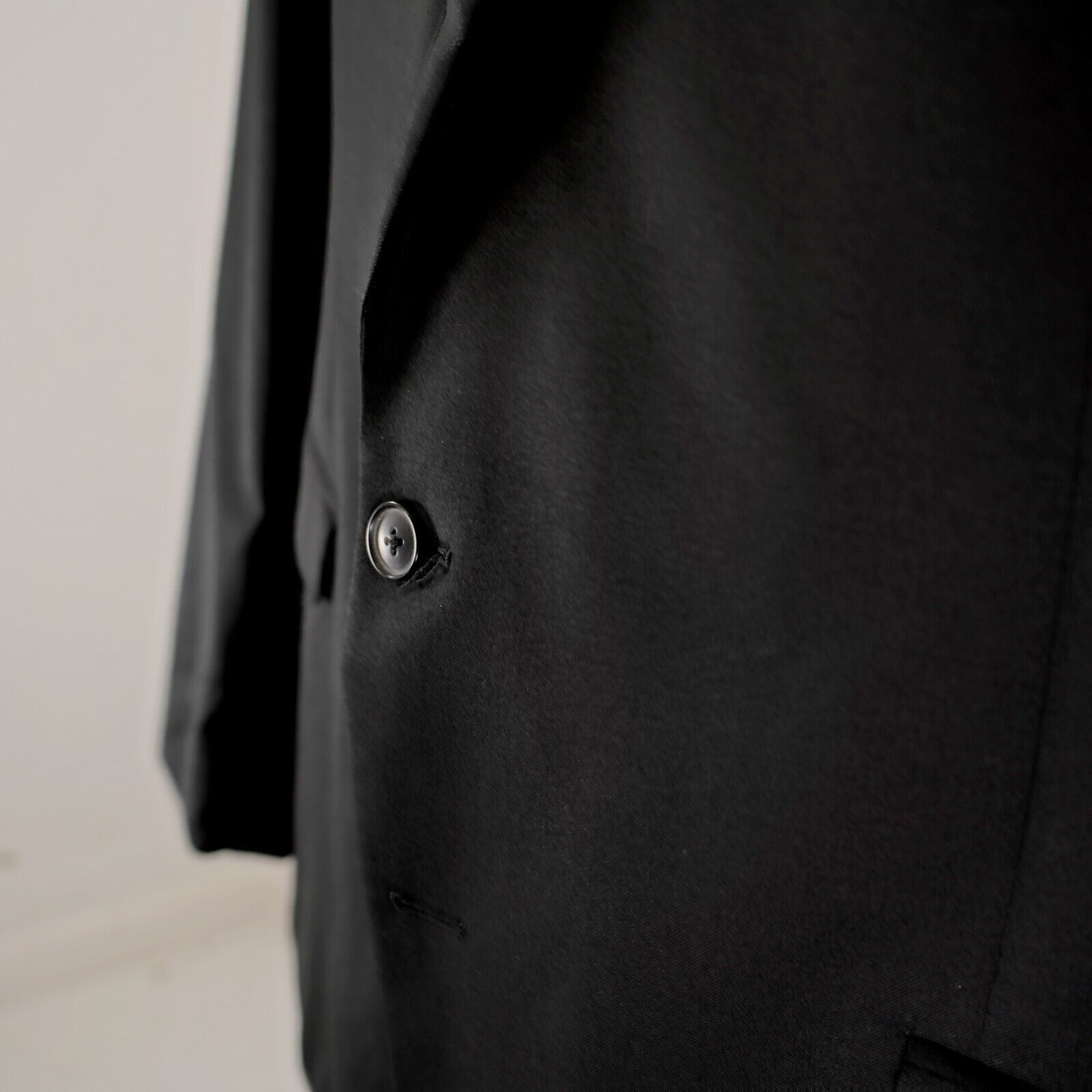 Joseph Abboud Joseph Abboud Reda Super 110s Wool Black 2 Button Blazer 44R Size 44R - 4 Thumbnail