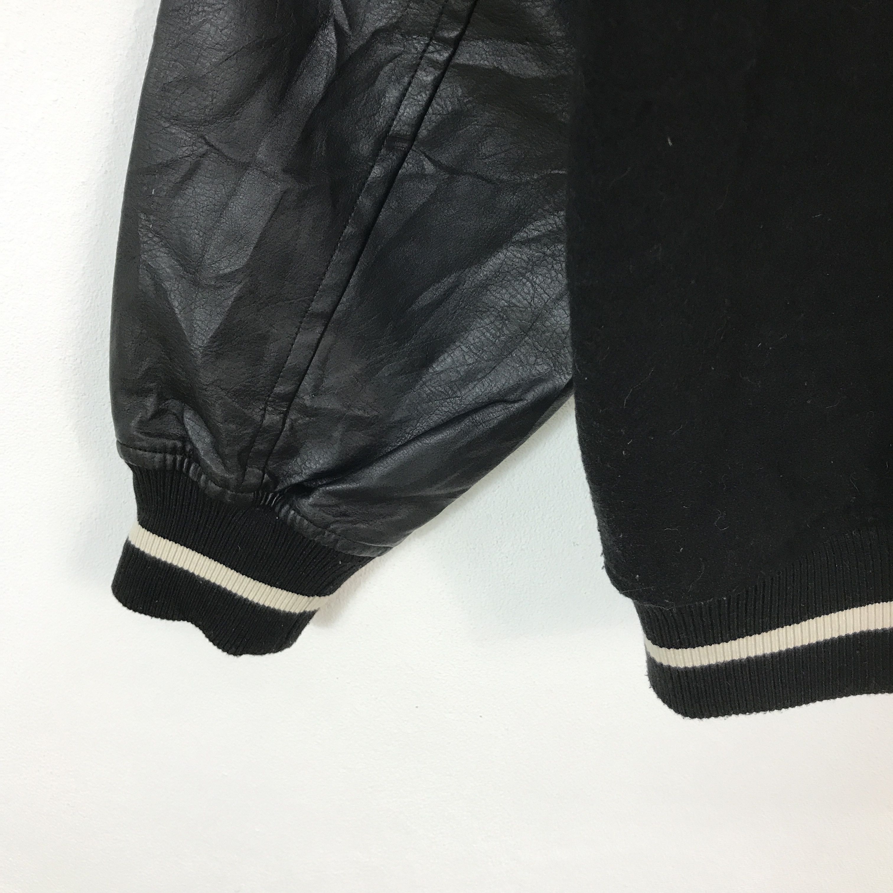 Japanese Brand × Undercover UNDERCOVER X GU KOSMIK NOISE VARSITY JACKET Size US M / EU 48-50 / 2 - 7 Thumbnail