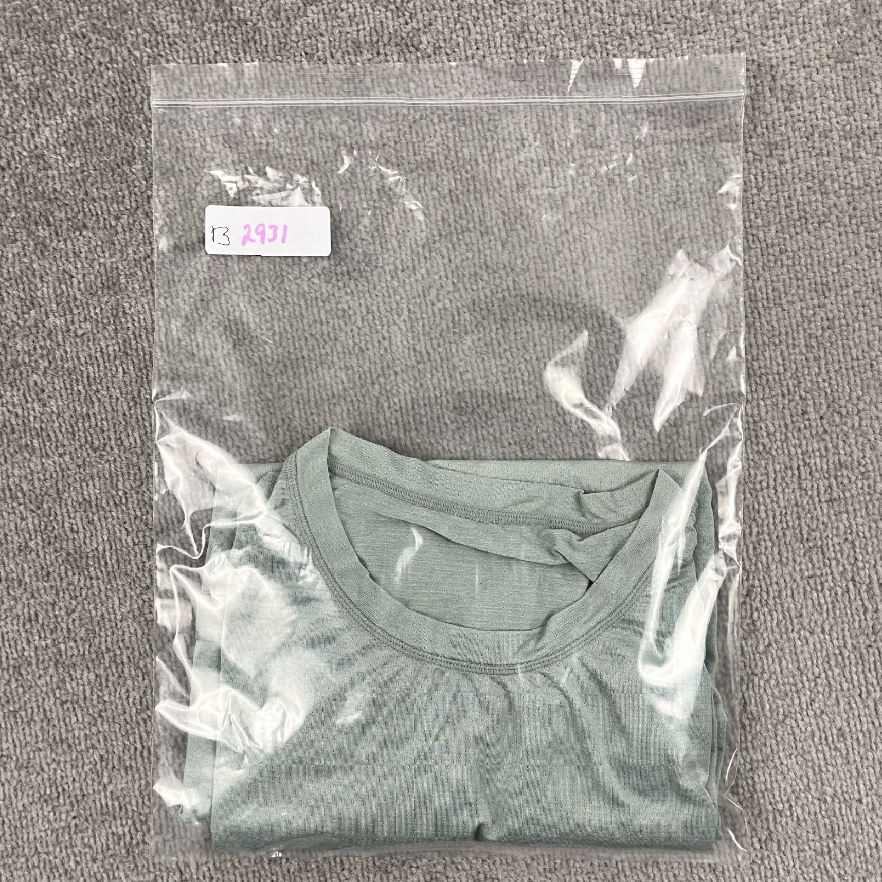 Vuori Vuori Shirt Large Green Active Performance Workout Gym Tradewind Peloton Mens Size US L / EU 52-54 / 3 - 8 Thumbnail