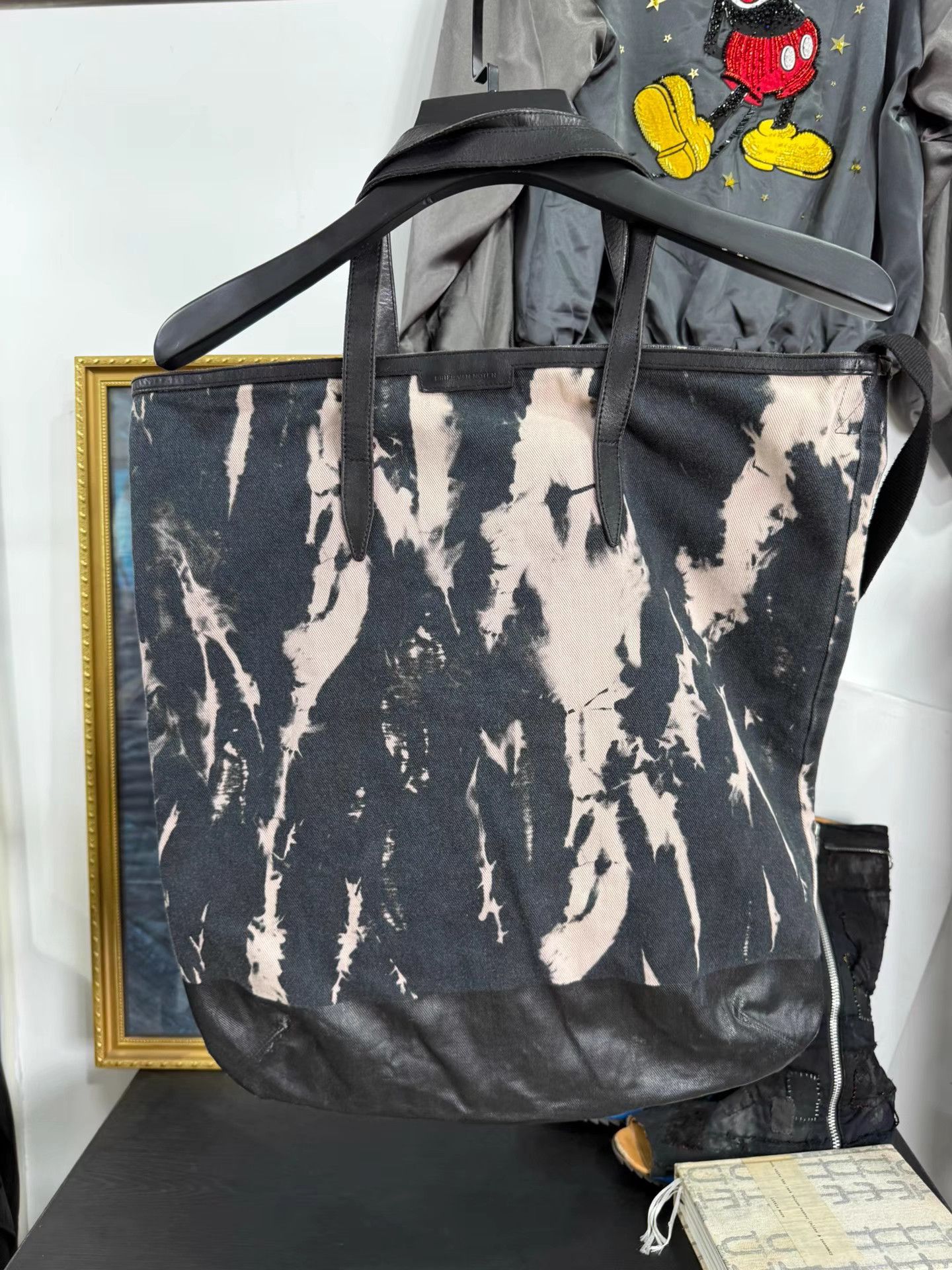 Dries Van Noten Dries Van Noten Patchwork Waxed Tote Crossbody K20 Size ONE SIZE - 5 Thumbnail