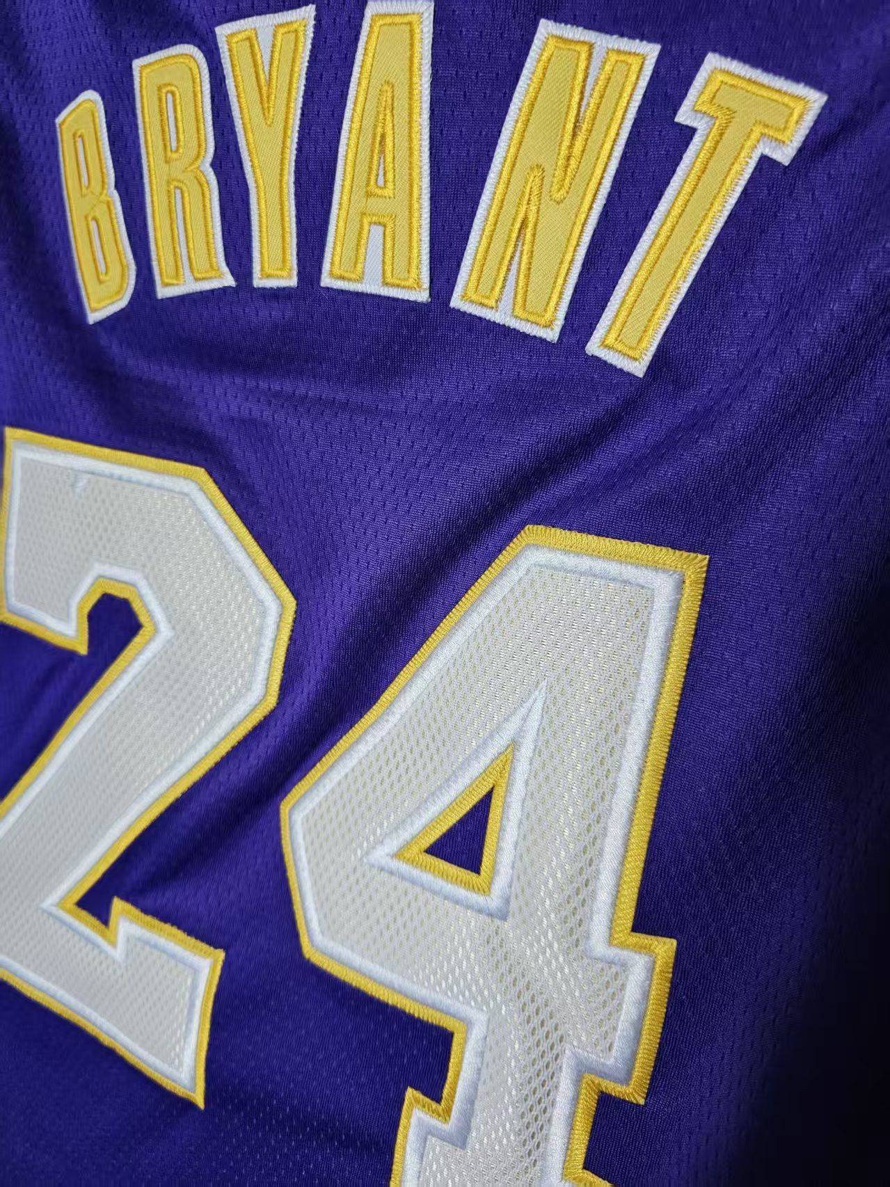 NBA Laker #24 Kobe Bryant Jersey Double Stitched Purple Size US M / EU 48-50 / 2 - 5 Thumbnail