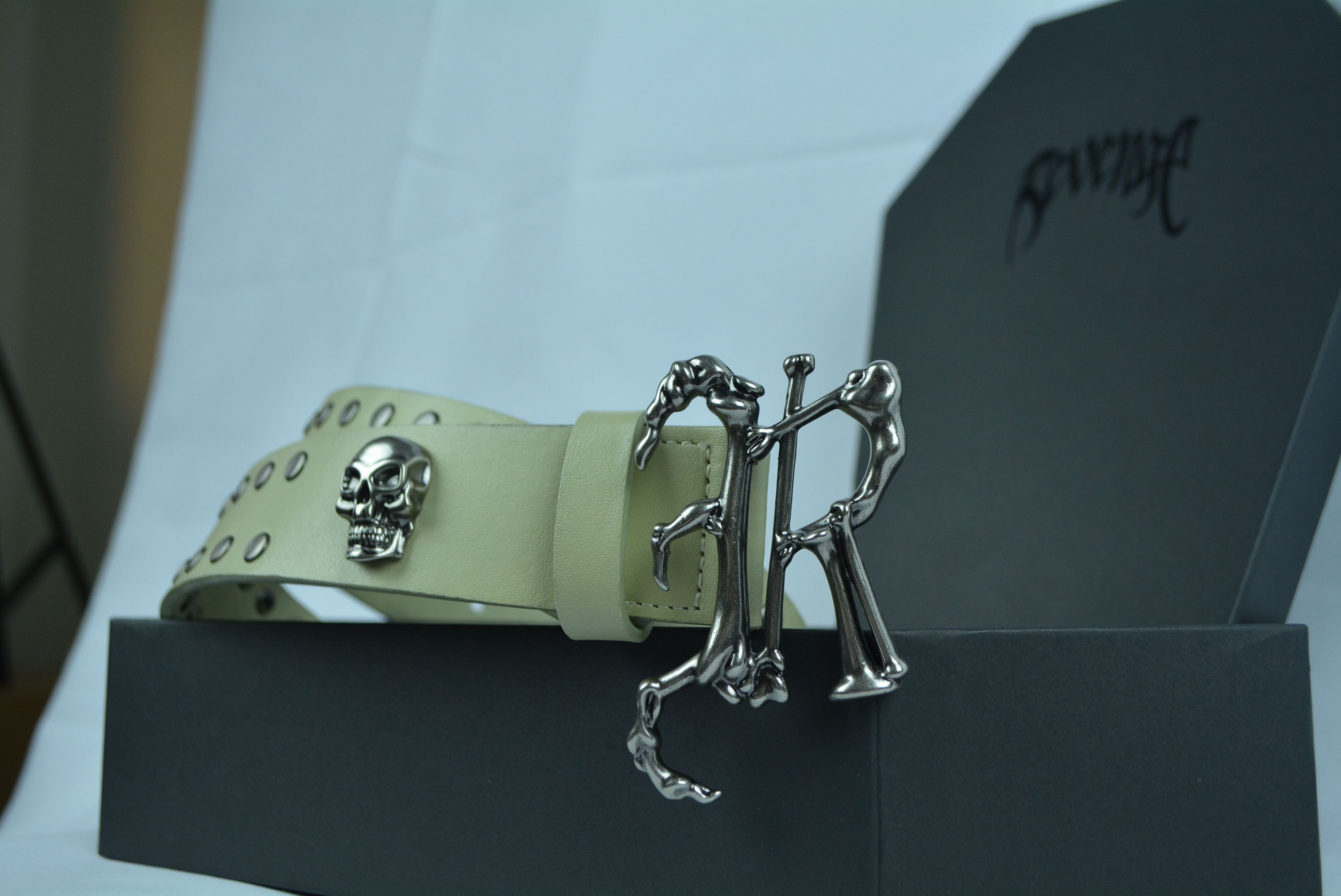 Revenge BONE BELT CREAM Size 28 - 4 Thumbnail