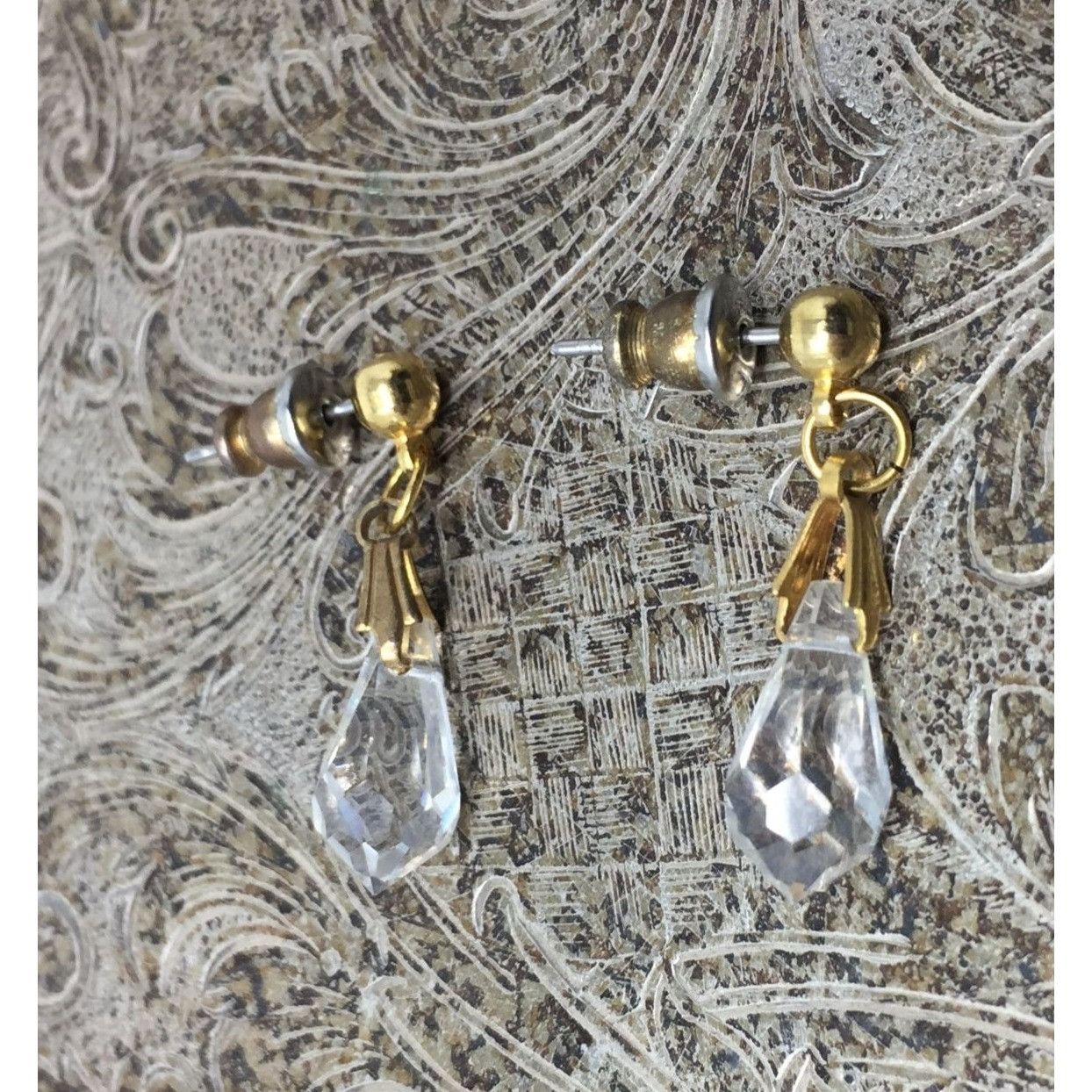 Other Women's Gold Tone Crystal Dangle Earrings with backs Size ONE SIZE - 2 Thumbnail