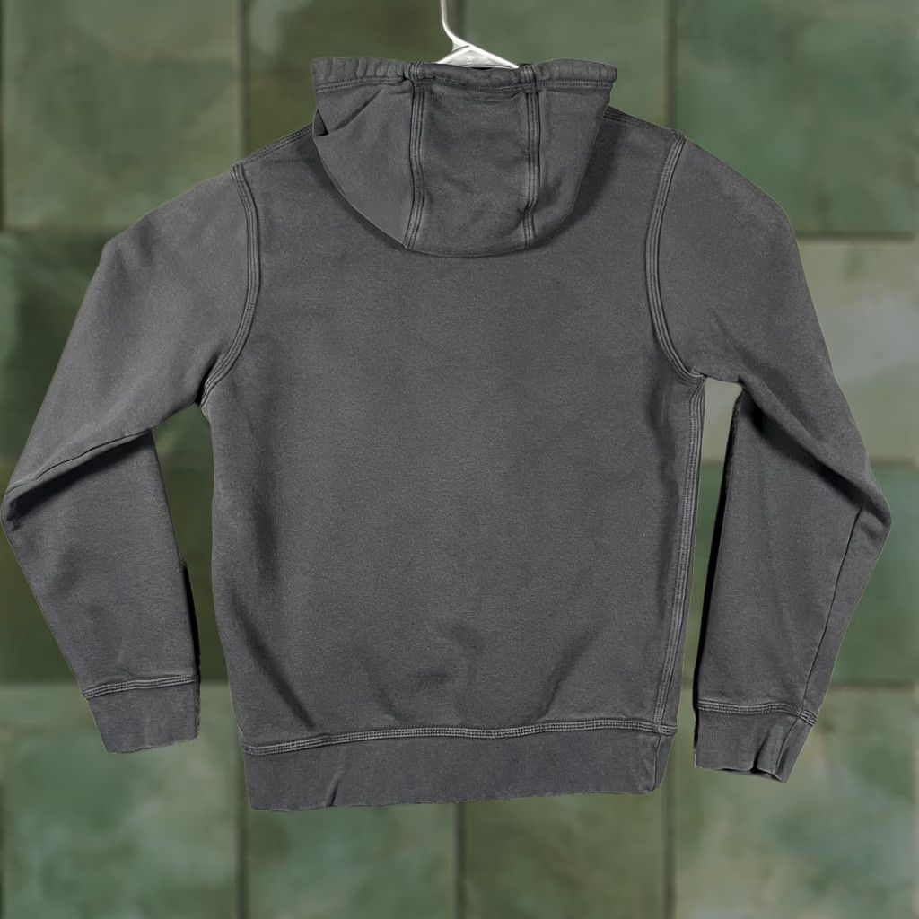 Nike Nike Hoodie Mens Small Gray Pullover Sweatshirt Swoosh Kangaroo Pocket Logo Front Size US S / EU 44-46 / 1 - 1 Thumbnail