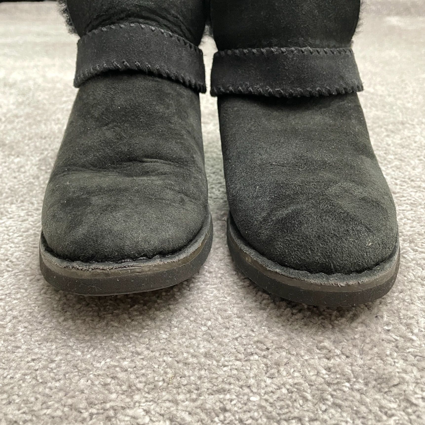 Ugg UGG Mckay Suede Shearling Ankle Boots Womens 7 Eu 38 Black Slip On Sheepskin Size US 7 / IT 37 - 7 Thumbnail