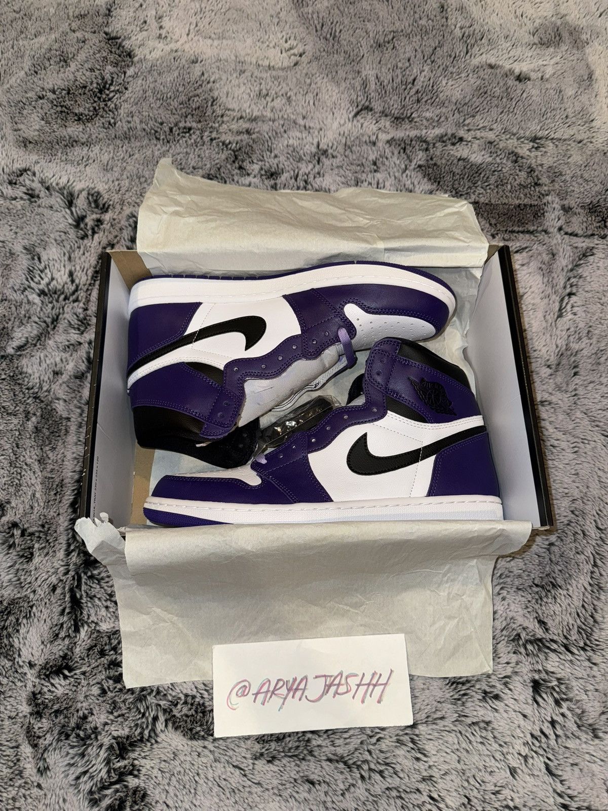 Jordan Brand Jordan 1 Retro High Court Purple Size US 11 / EU 44 - 1 Thumbnail