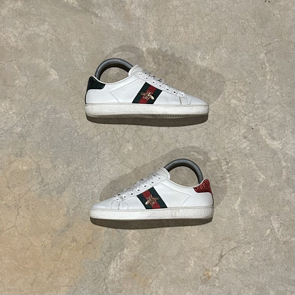 Designer × Gucci Gucci Ace Web Stripe Embroidered Bee Leather Shoes US 5 Size US 5 / EU 37 - 2 Thumbnail