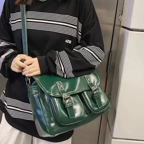 green shoulder bag