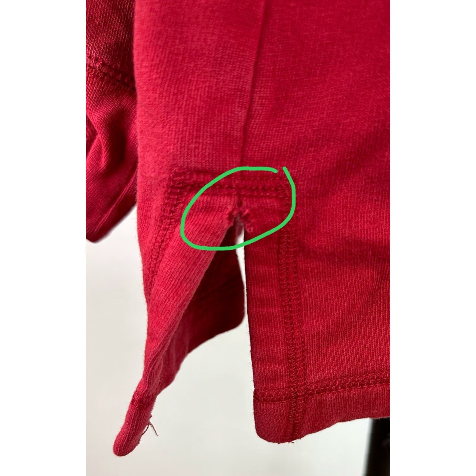 Levi's VINTAGE Levi's Sweatshirt L Men Red Boxy Fit Embroidered Logo 90s 80s Grunge Cotton Blend Pullover Crew Neck Knit Size US L / EU 52-54 / 3 - 7 Thumbnail