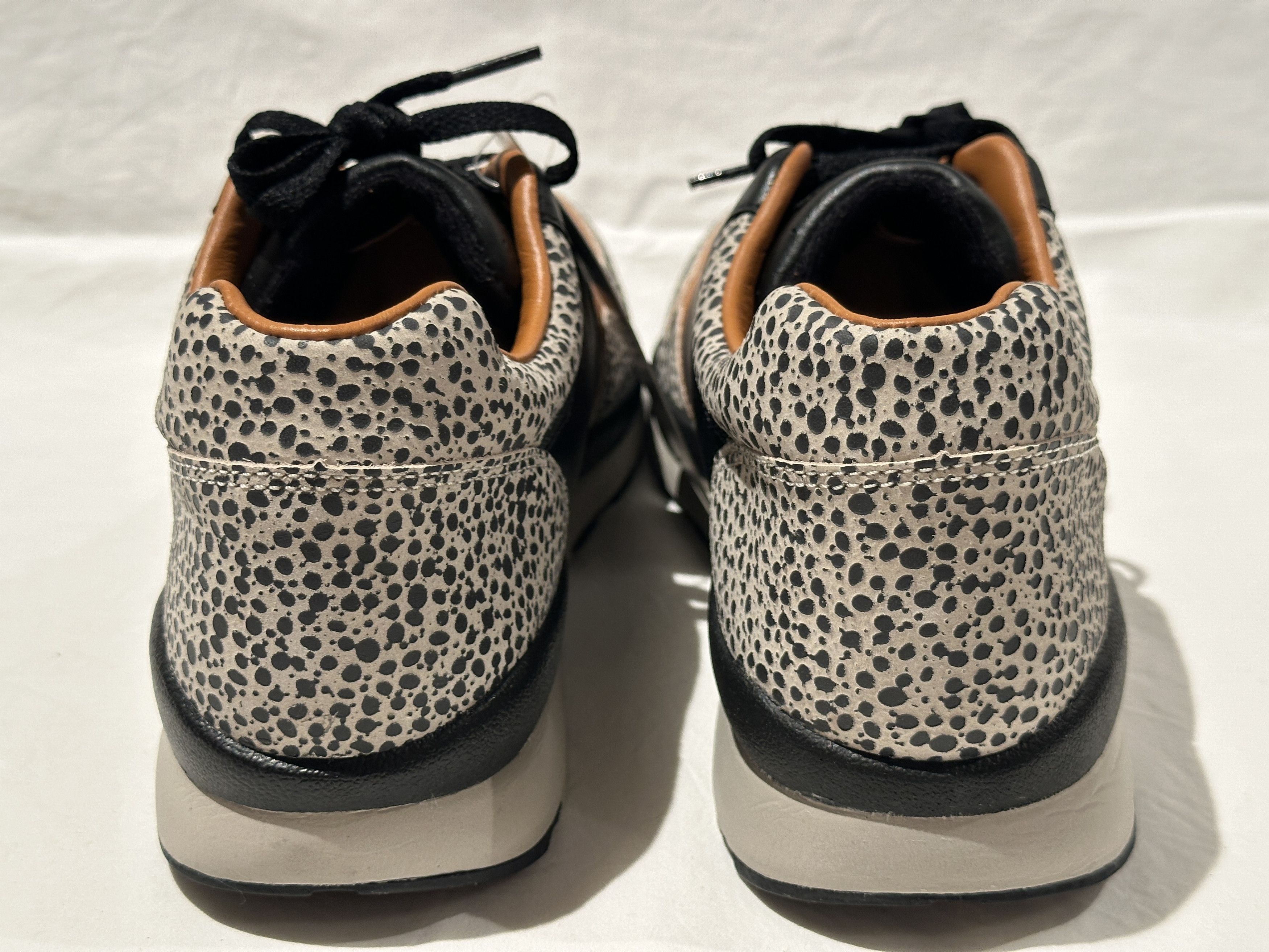 Nike BRAND NEW NIKE AIR SAFARI 1987 25th ANNIVERSARY SZ\10.5 Size US 10.5 / EU 43-44 - 3 Thumbnail