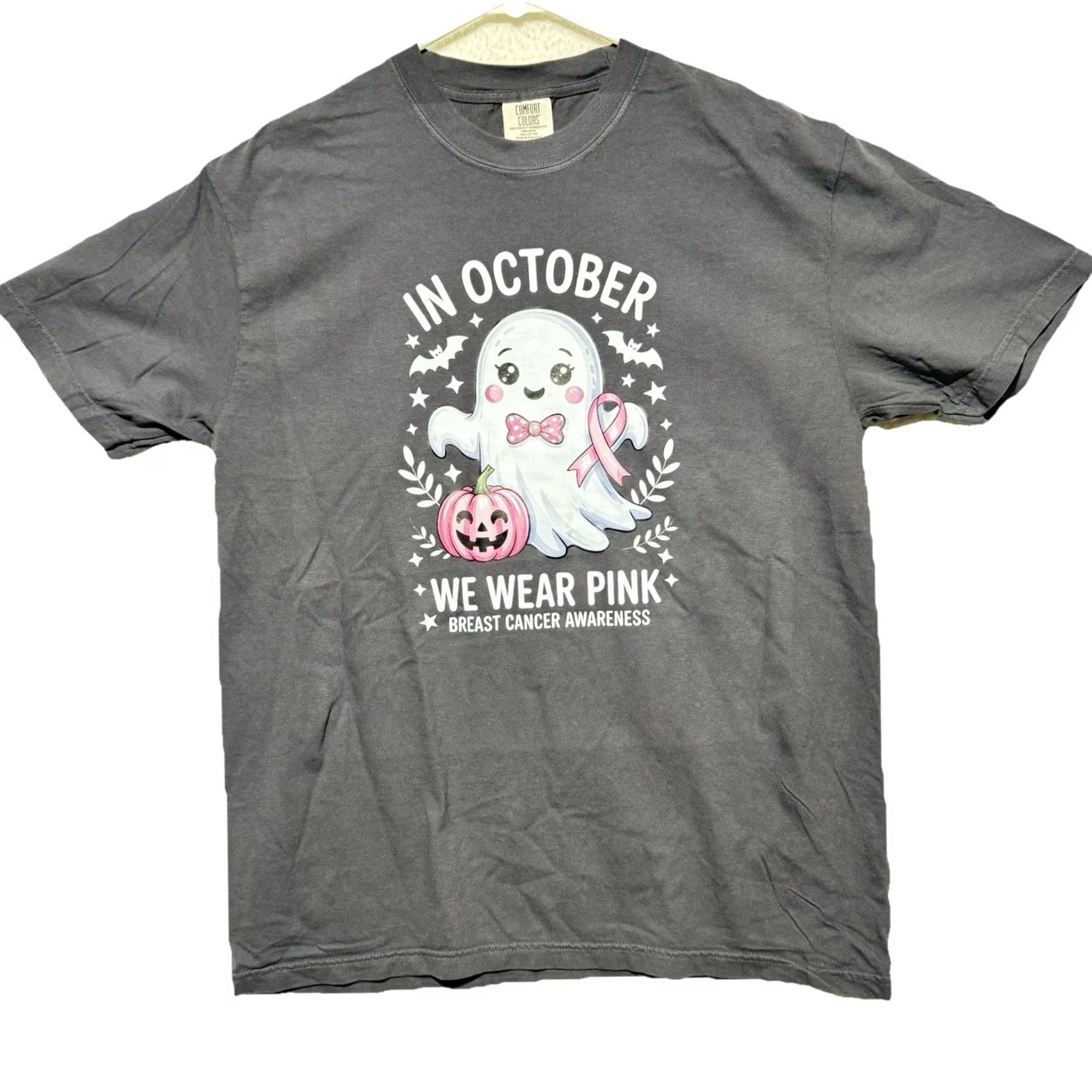 Gildan VINTAGE In October We Wear Pink T-Shirt Cute Ghost Breast Cancer Awareness Halloween Tee Size US XL / EU 56 / 4 - 2 Thumbnail