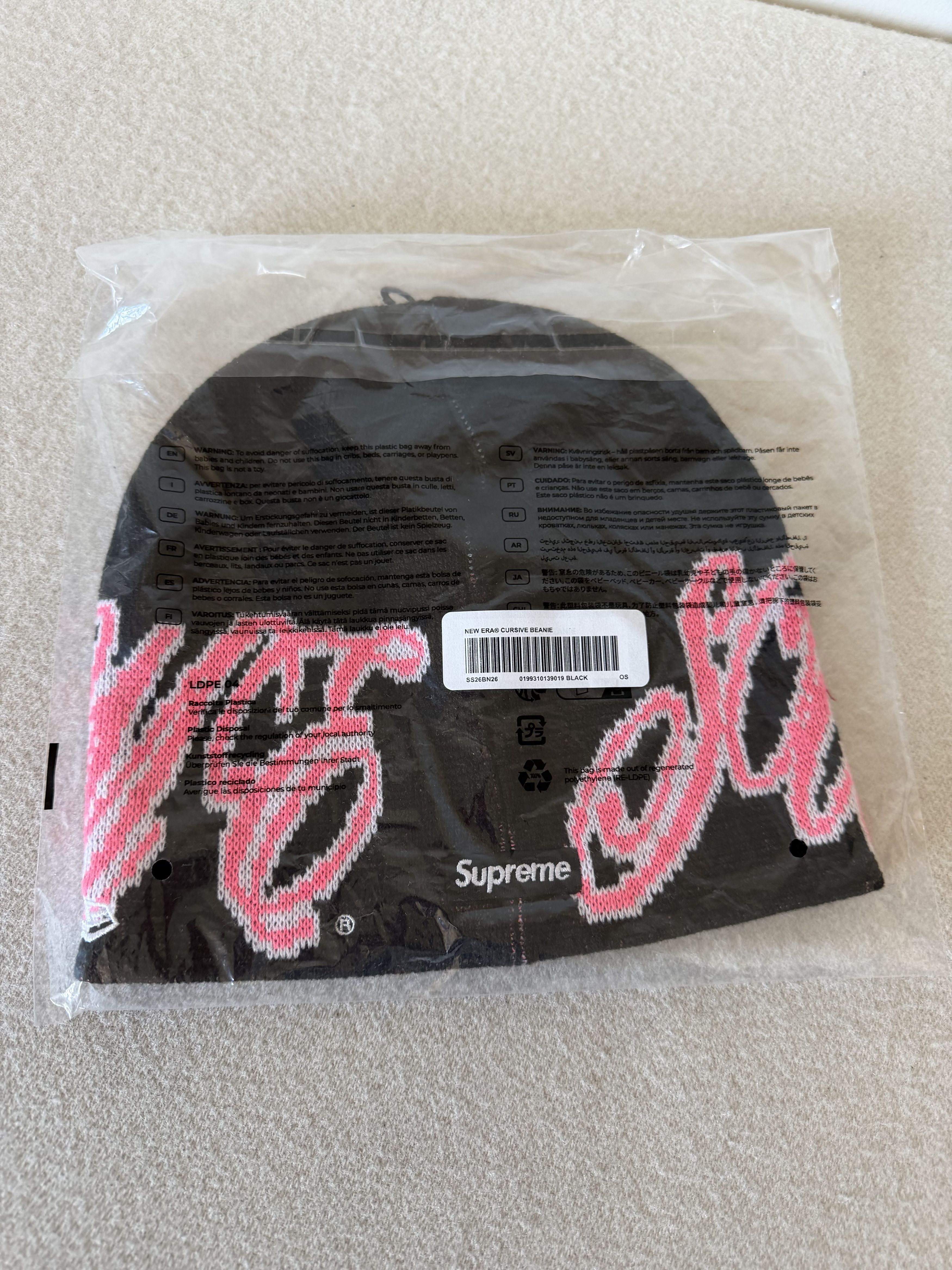 New Era × Supreme Supreme New Era Cursive Beanie in Black Pink Size ONE SIZE - 2 Thumbnail