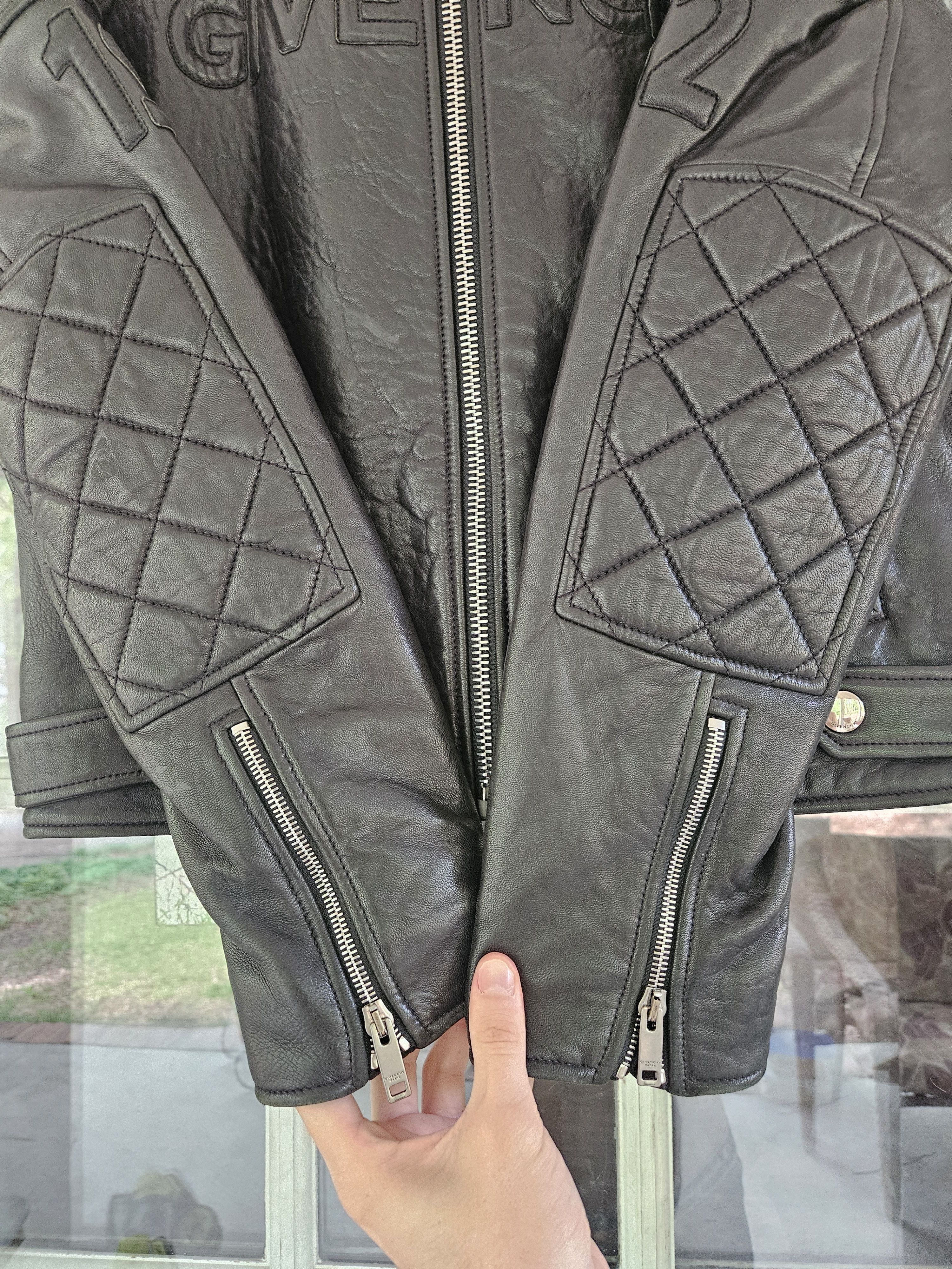 Givenchy Black Lambskin Quilted Zip Up Leather Moto Jacket Size US L / EU 52-54 / 3 - 6 Thumbnail