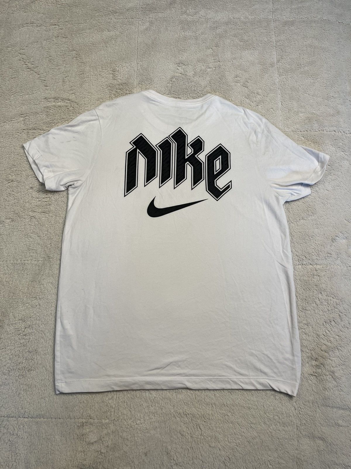 Nike Nike Running Division White Graphic Logo Tee T Shirt Vintage Size US L / EU 52-54 / 3 - 3 Thumbnail