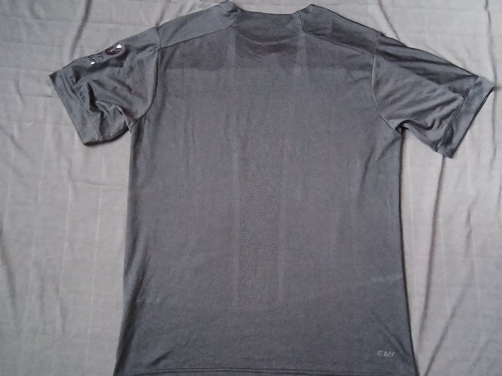 New Balance Liverpool Special football shirt Limited Edition 2019 - 2020 Size US L / EU 52-54 / 3 - 6 Thumbnail