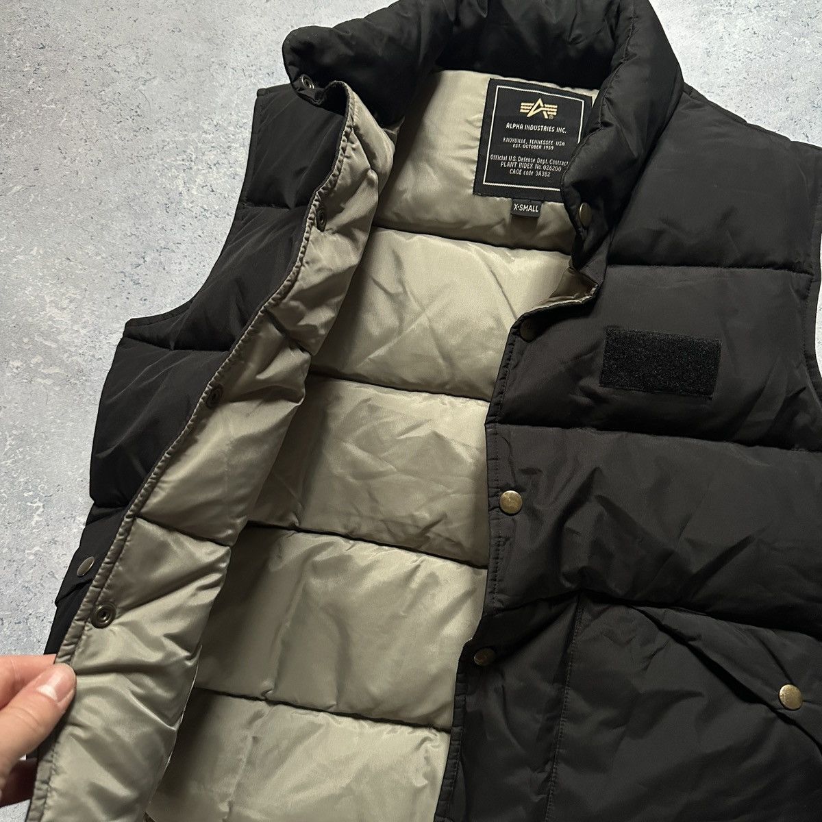 Alpha Industries Vintage Alpha Industries Cropped Puffer Down Vest Womens XS Size XS / US 0-2 / IT 36-38 - 8 Thumbnail